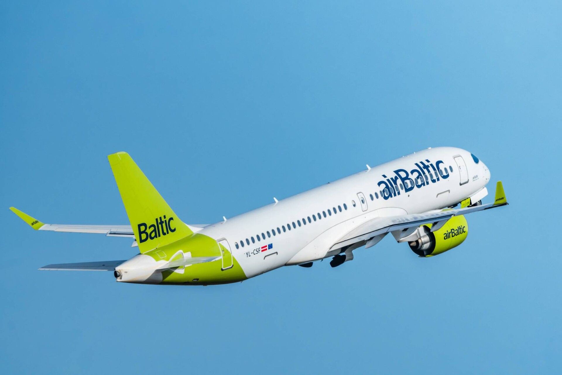 Riga Airport Runway Temporarily Closed Due To Weather