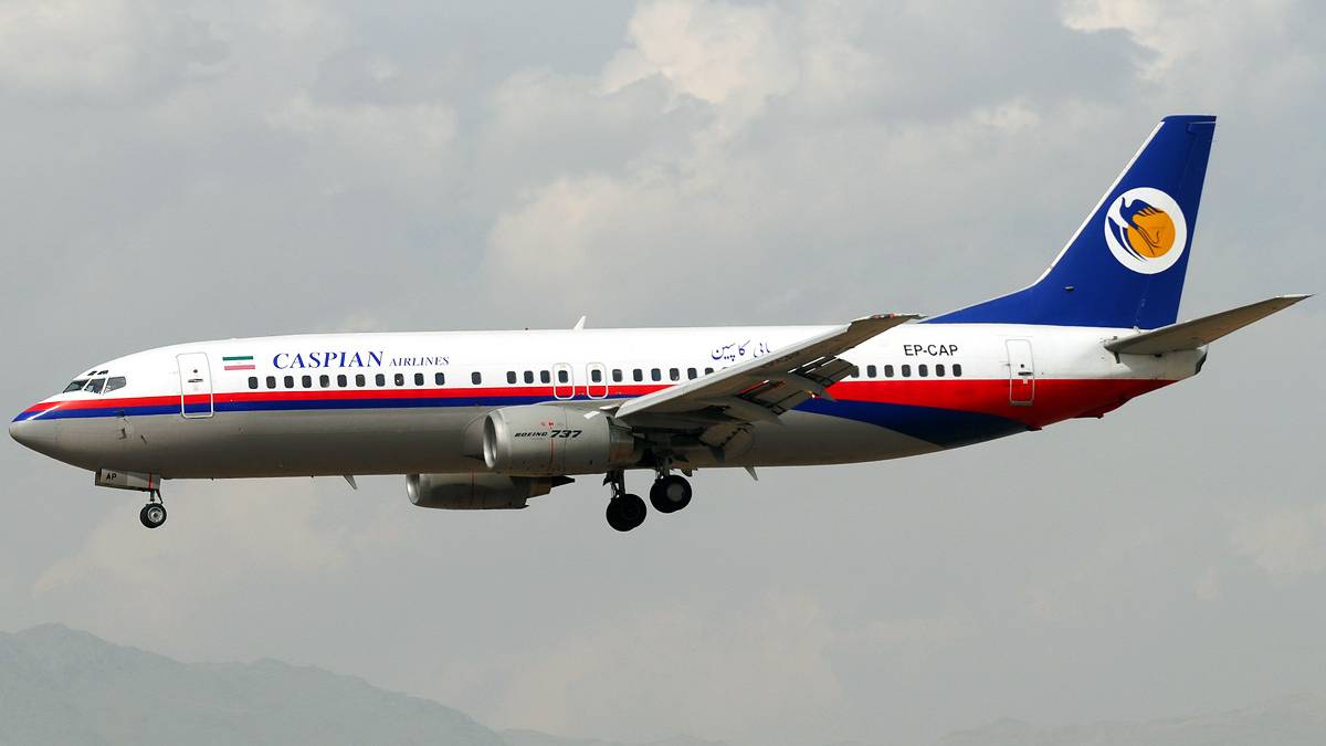 Passengers Injured In Caspian Airlines Boeing 737-400 Gear Collapse