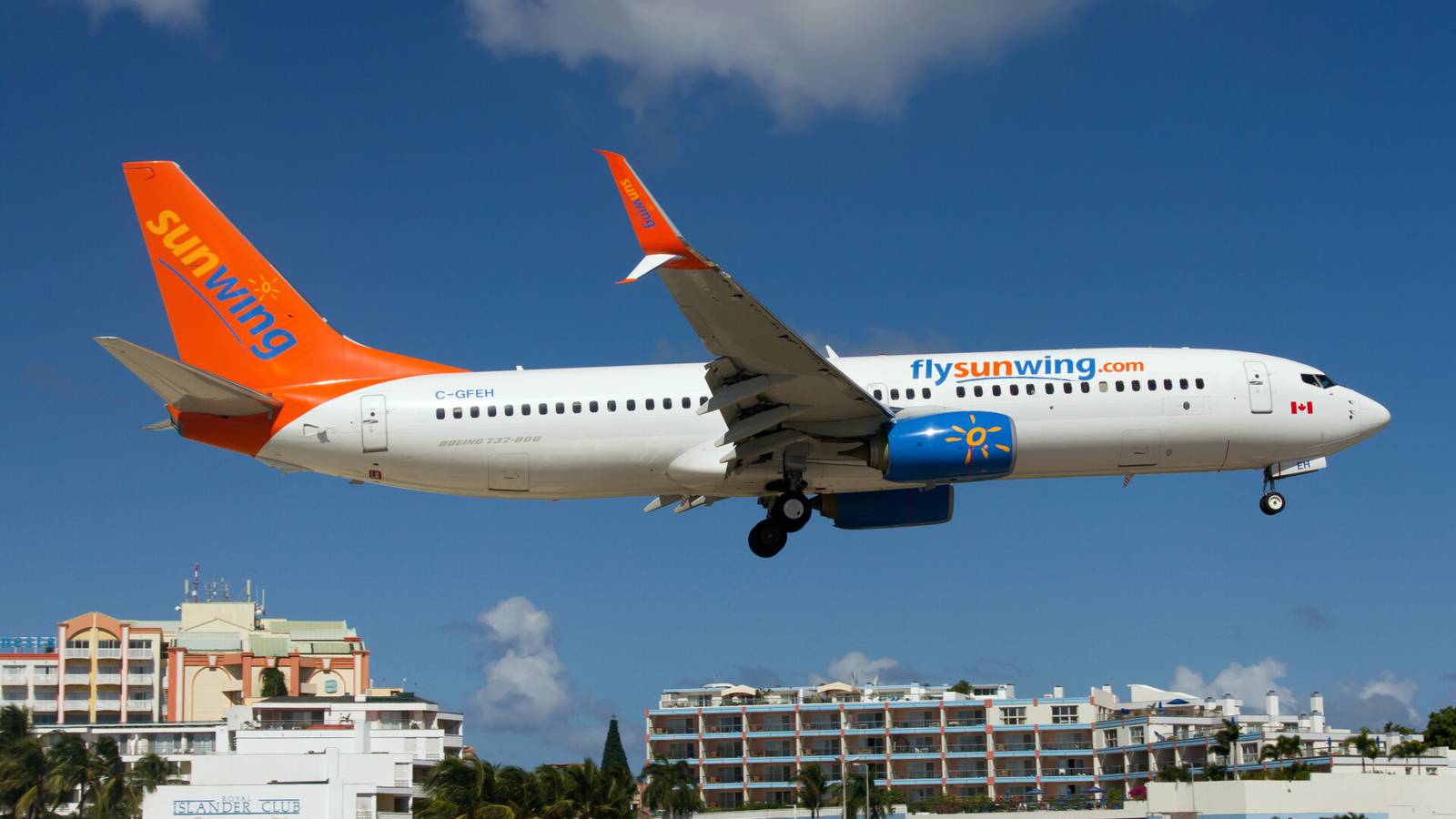 Why Montreal Airport Is Worried About WestJet’s Sunwings Takeover