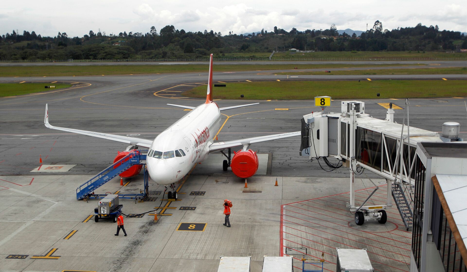Hot Air Balloon Falls Near Copa Plane In Colombia