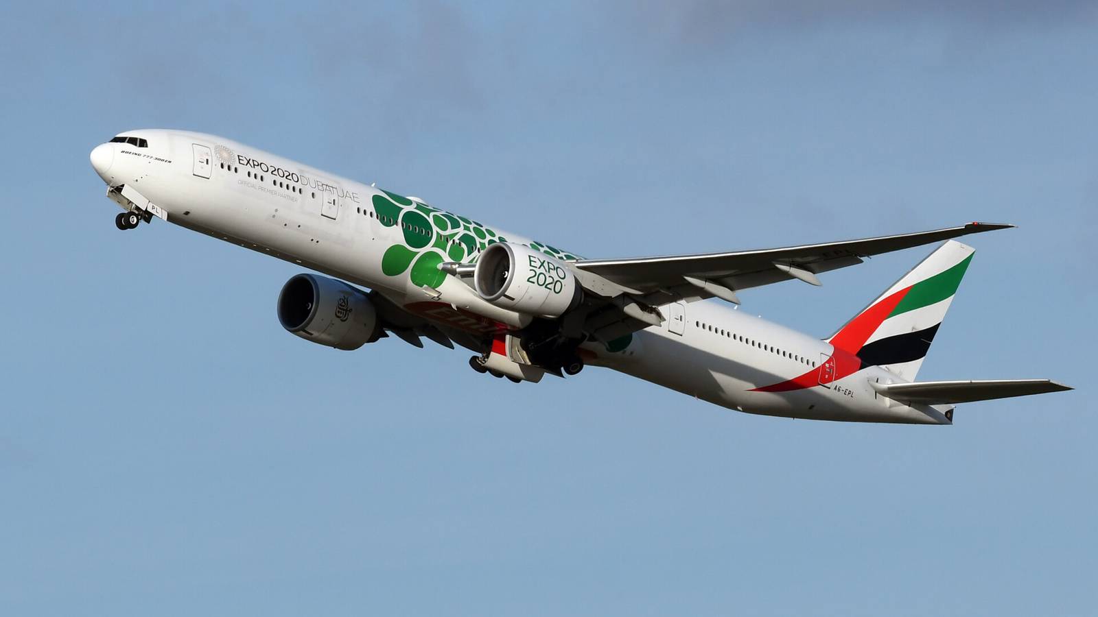 Emirates Plans To Accept Bitcoin As A Form Of Payment