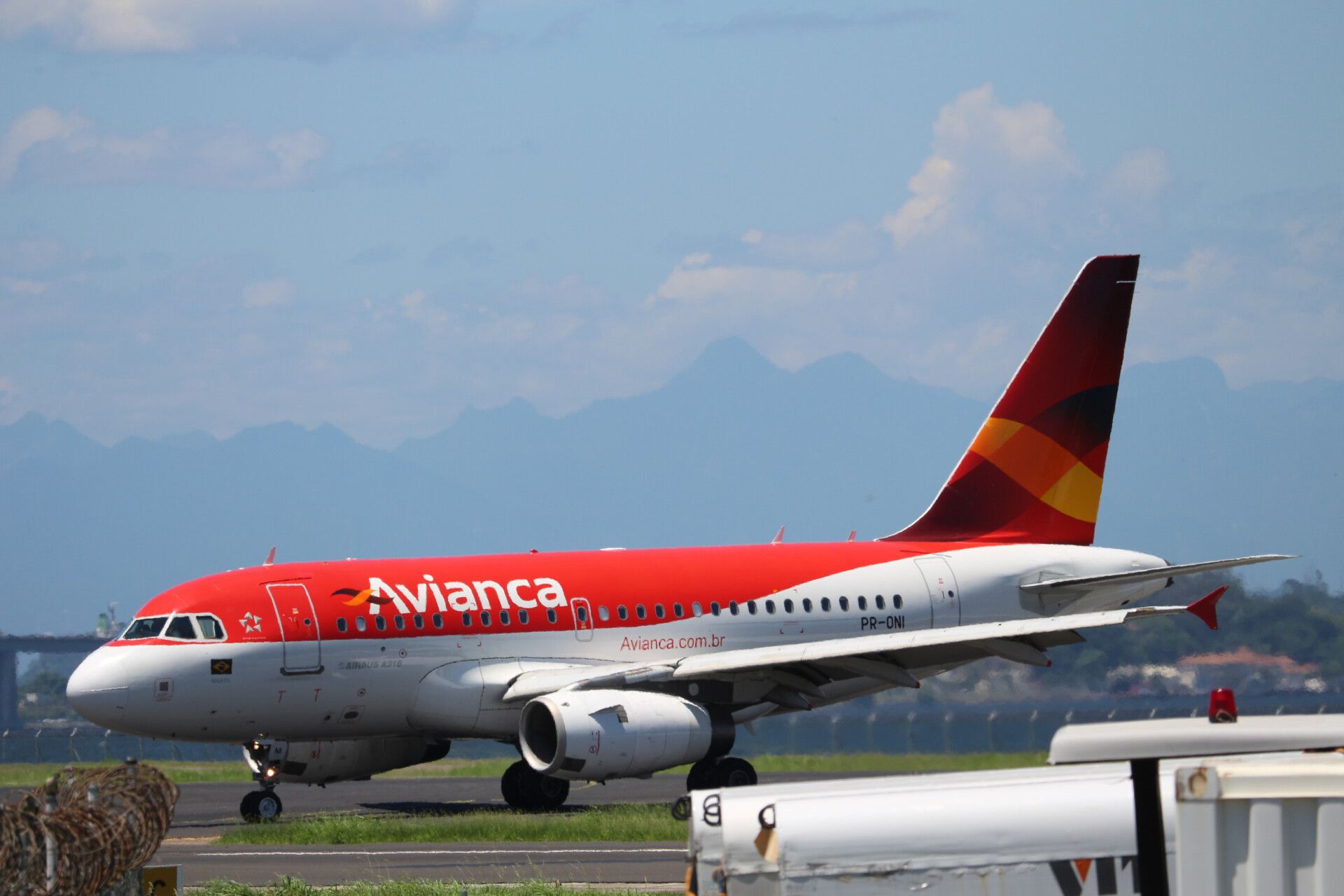 Ex-Avianca Airbus A318 BabyBus Finds New Role In A Backyard