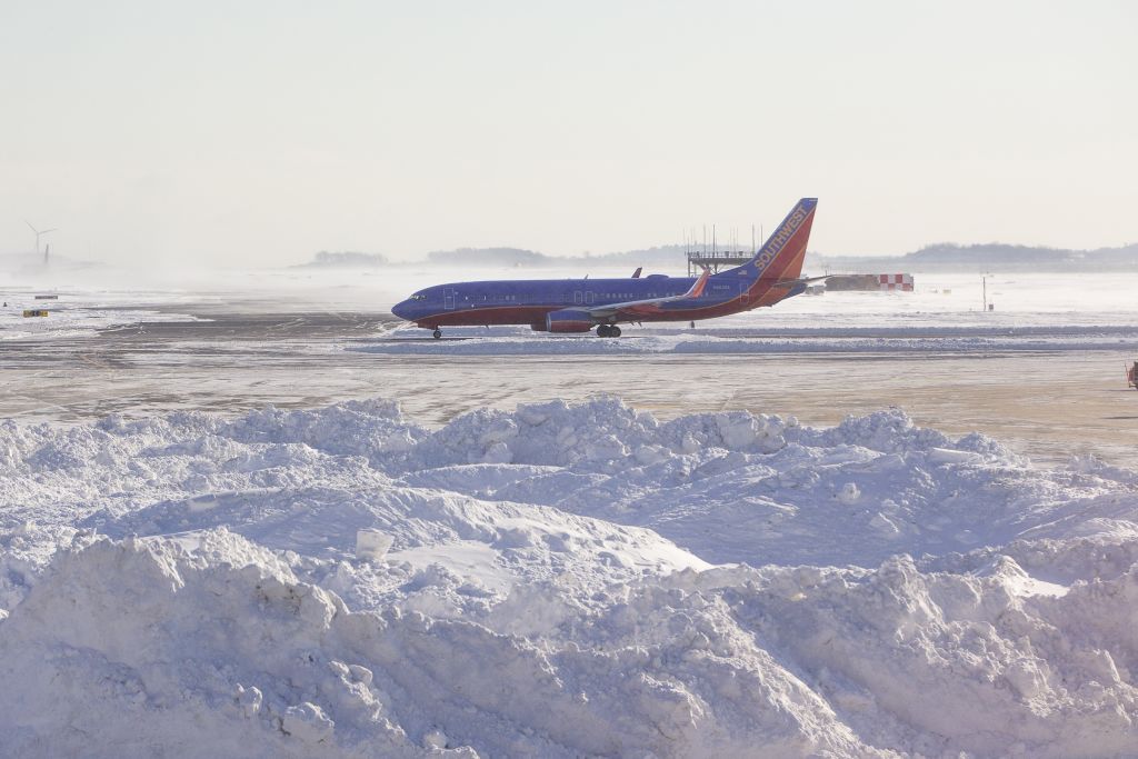 Winter Storms Continue To Disrupt Weekend Travel In The Northeast