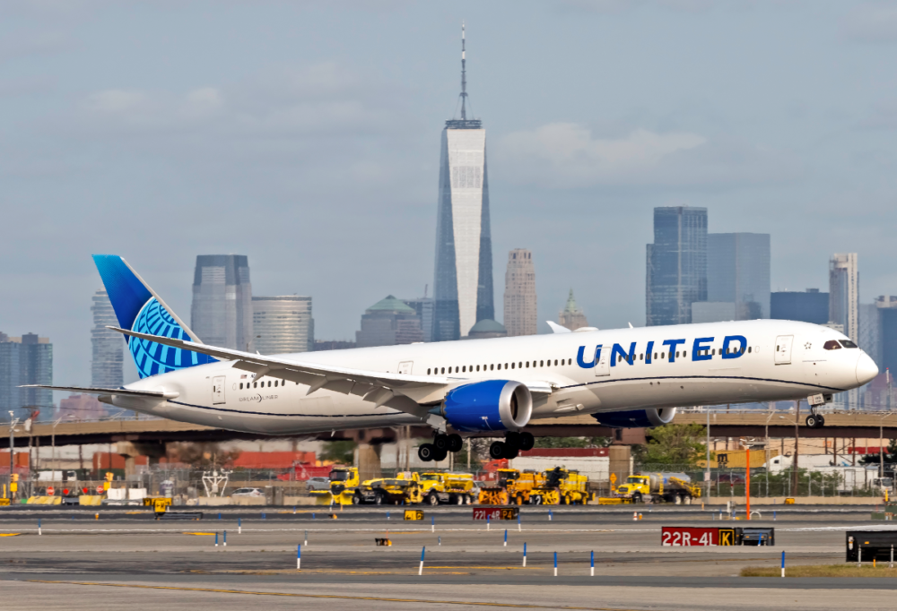 New In Newark: United Airlines Opens Its Largest Lounge