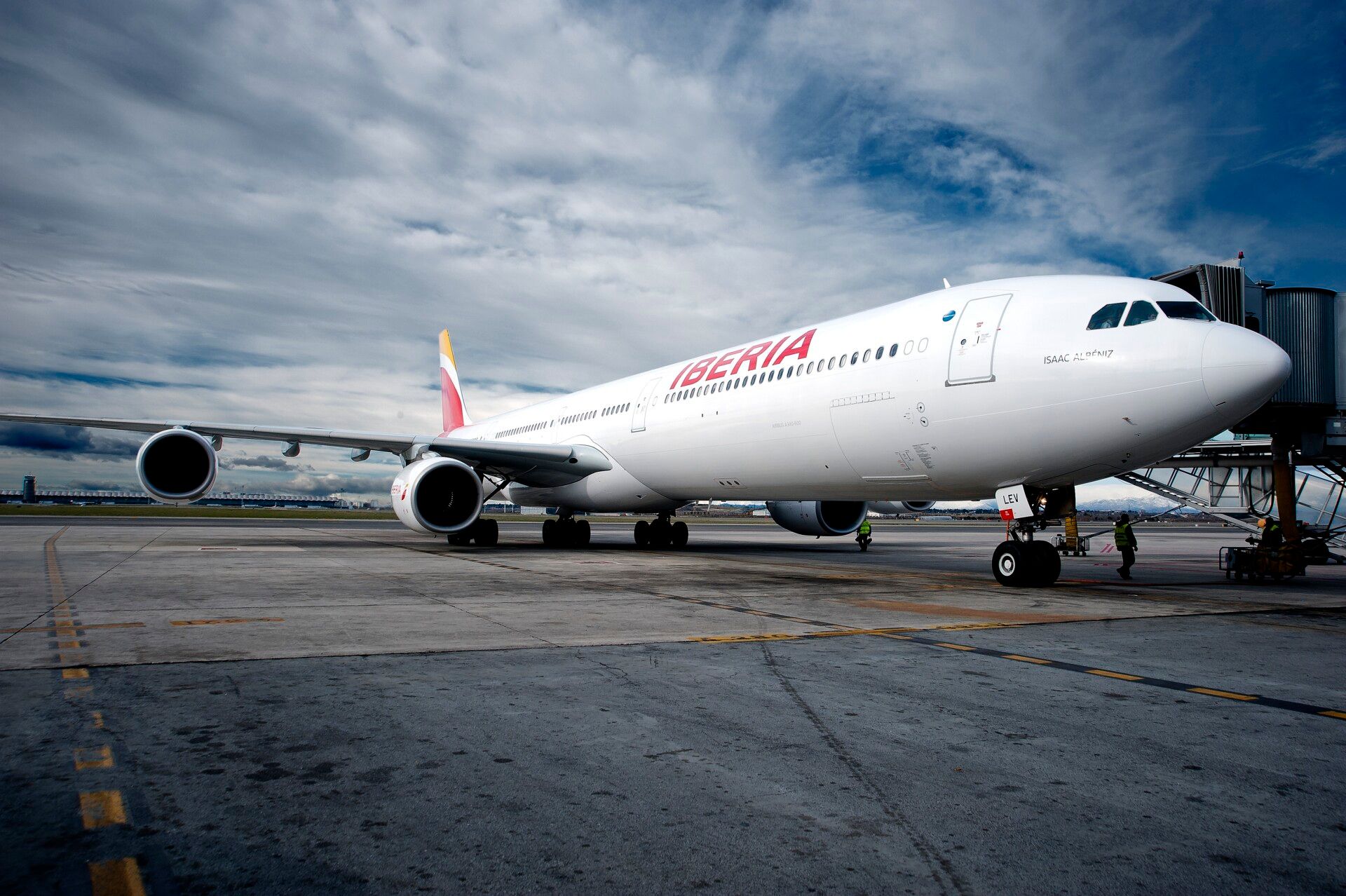 Which Aircraft Are Stored At Madrid Barajas Airport?