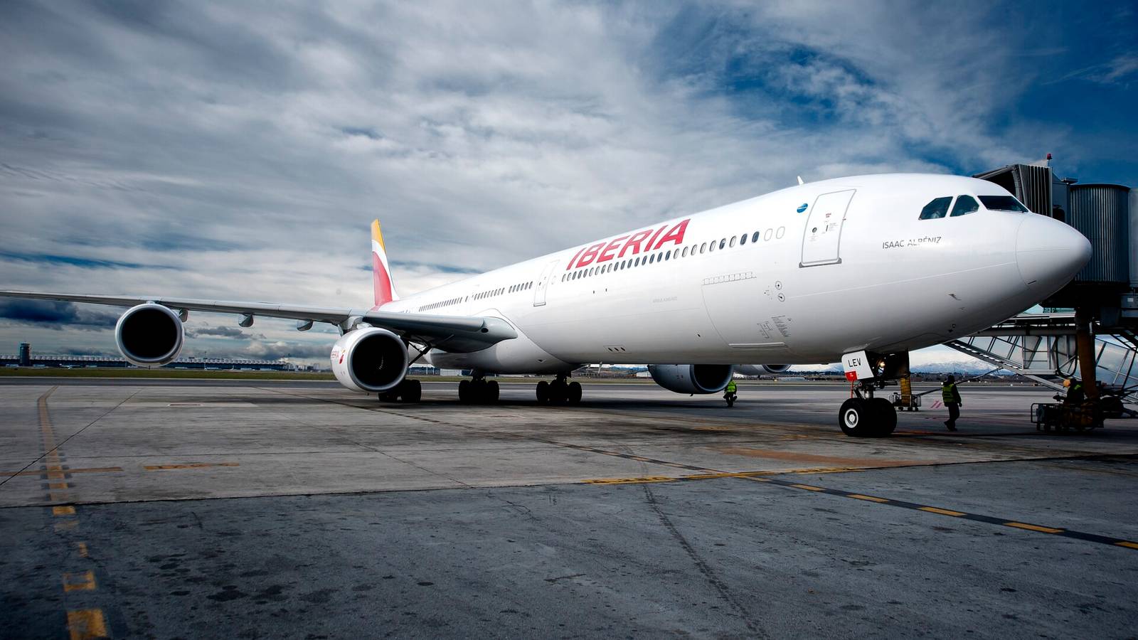 Which Aircraft Are Stored At Madrid Barajas Airport?
