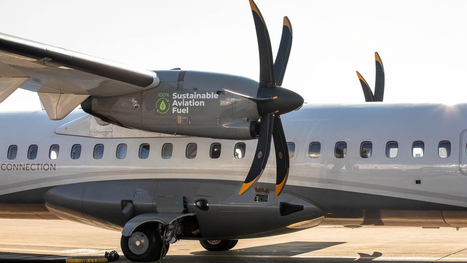 ATR Completes Test Flight Of An Engine Powered By 100% SAF