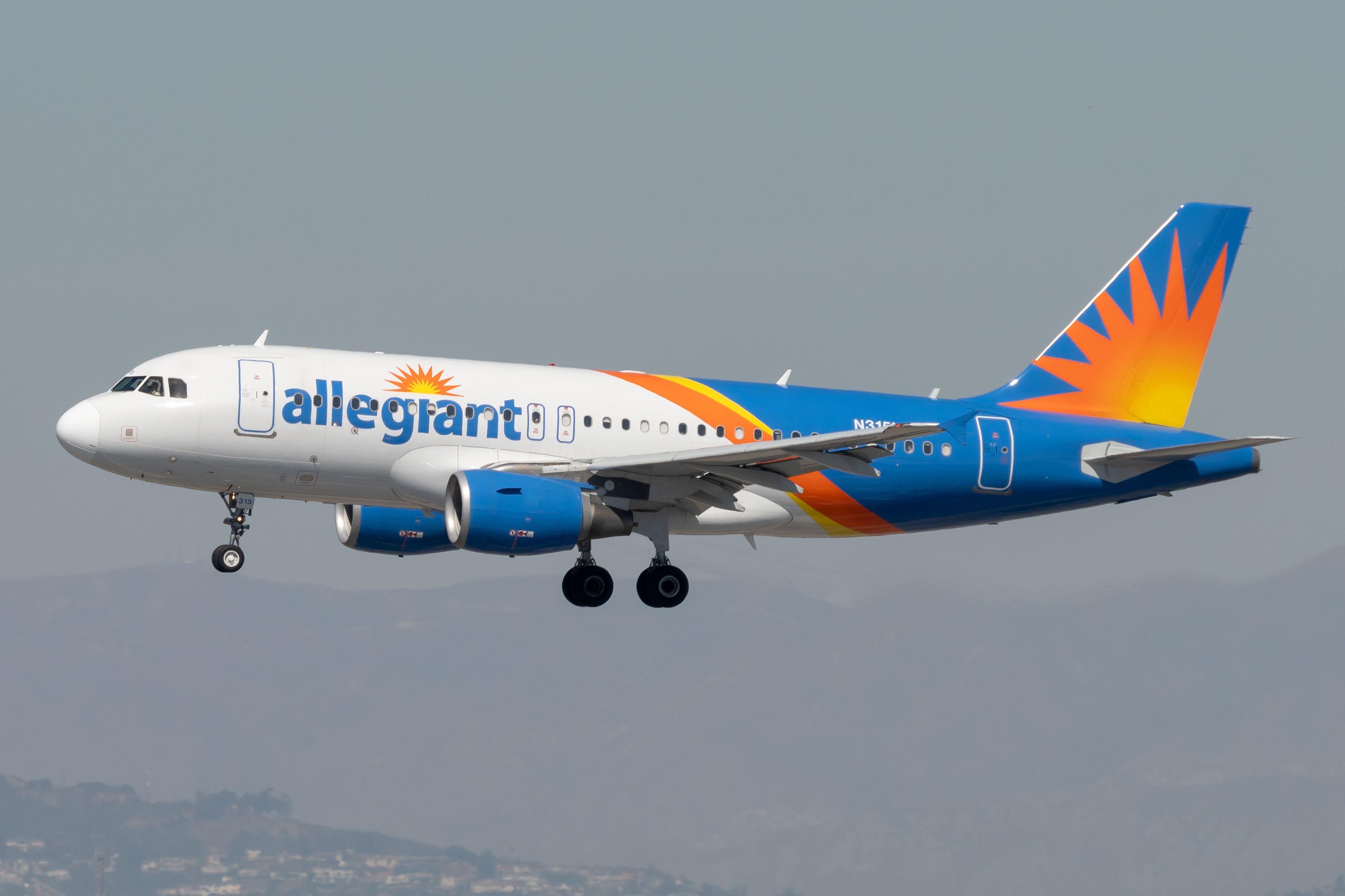 Allegiant-Air-Airbus-A319-111-N315NV-2