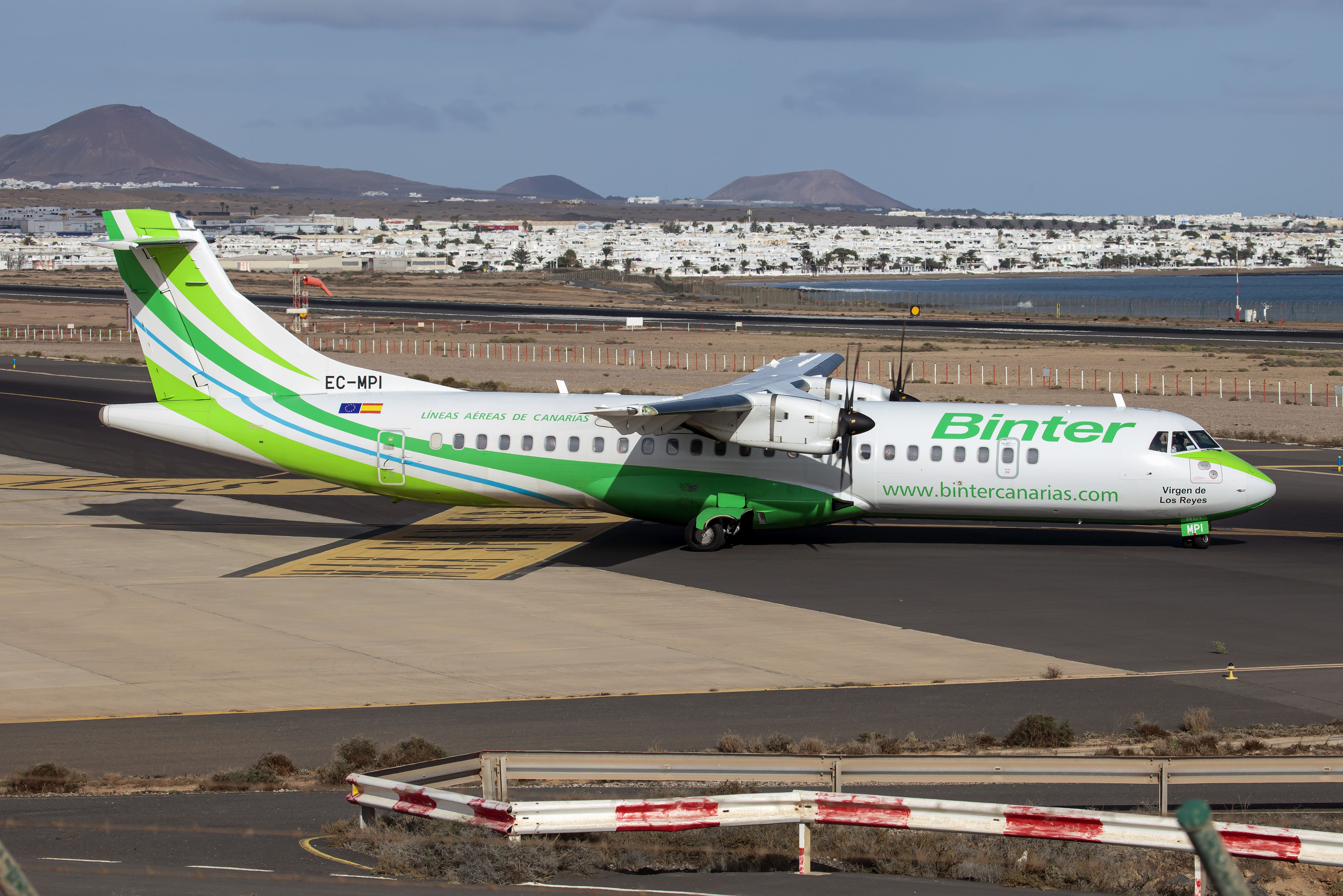 Close Call: Binter ATR-72 Lands On Wrong Runway In Las Palmas