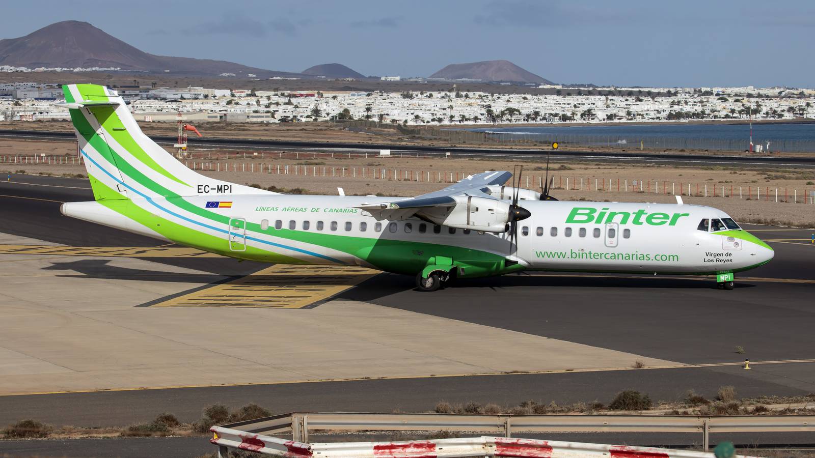 Close Call: Binter ATR-72 Lands On Wrong Runway In Las Palmas