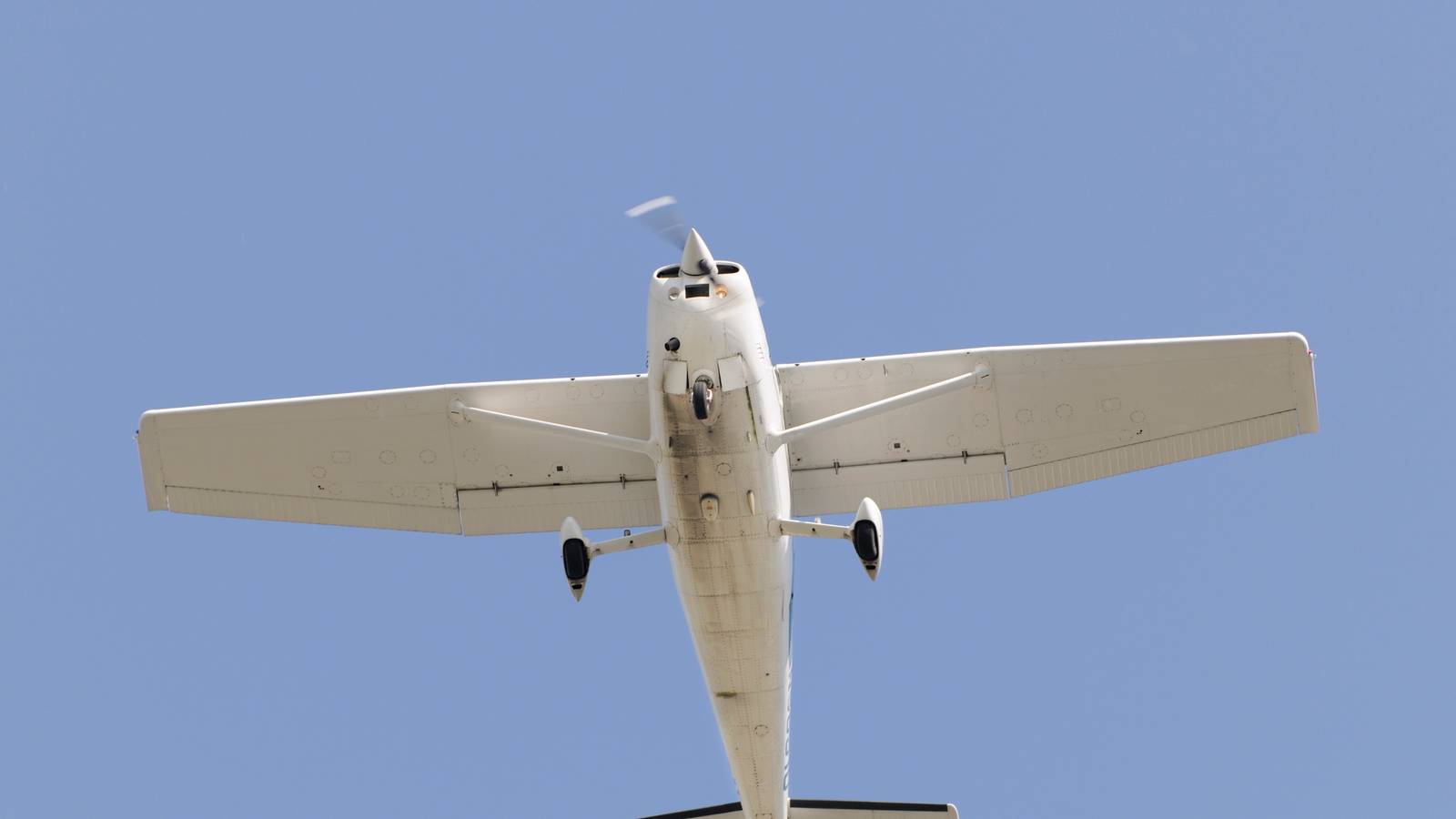 Two Cessna Planes Crashed In Iceland And Peru This Week