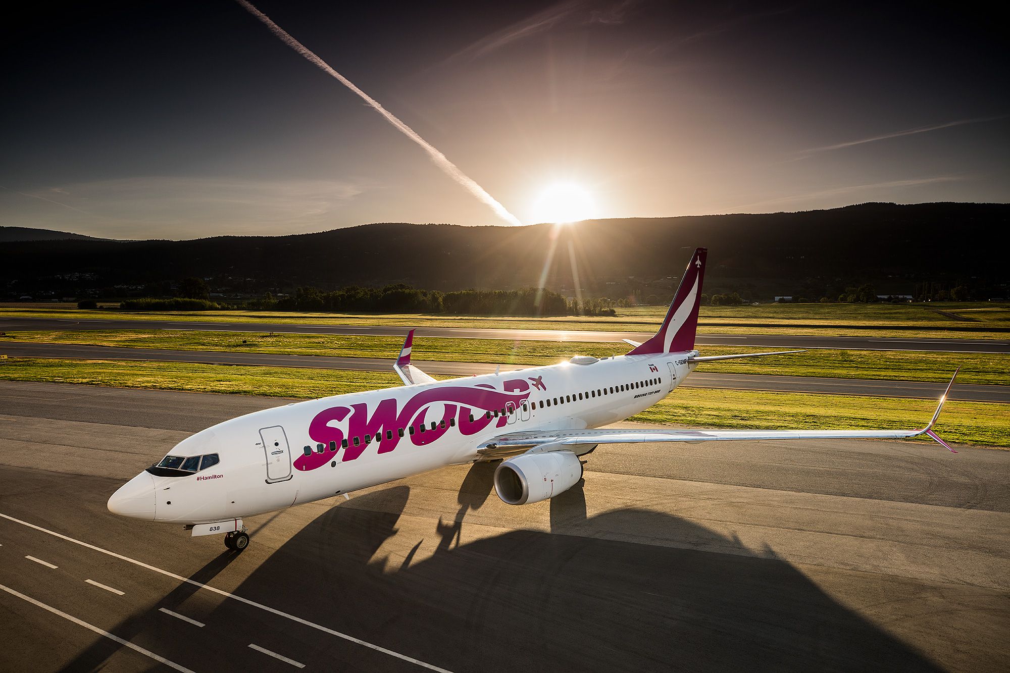 Canada's Swoop Restarts Flights To Cancun From London International Airport