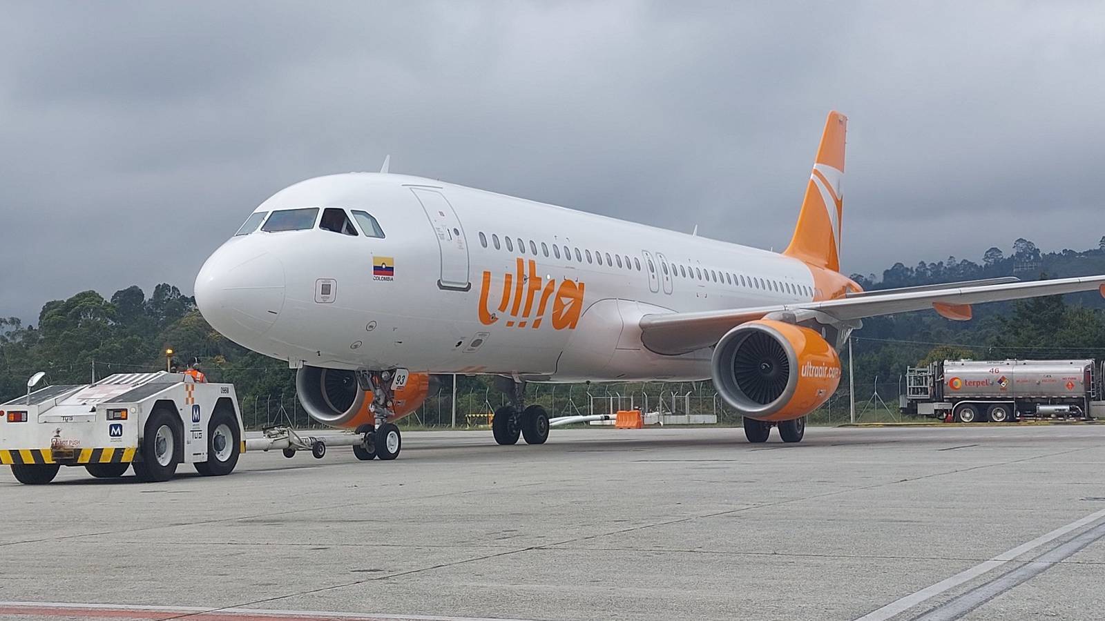Ultra Air Becomes The Latest Airline To Ditch High Heels