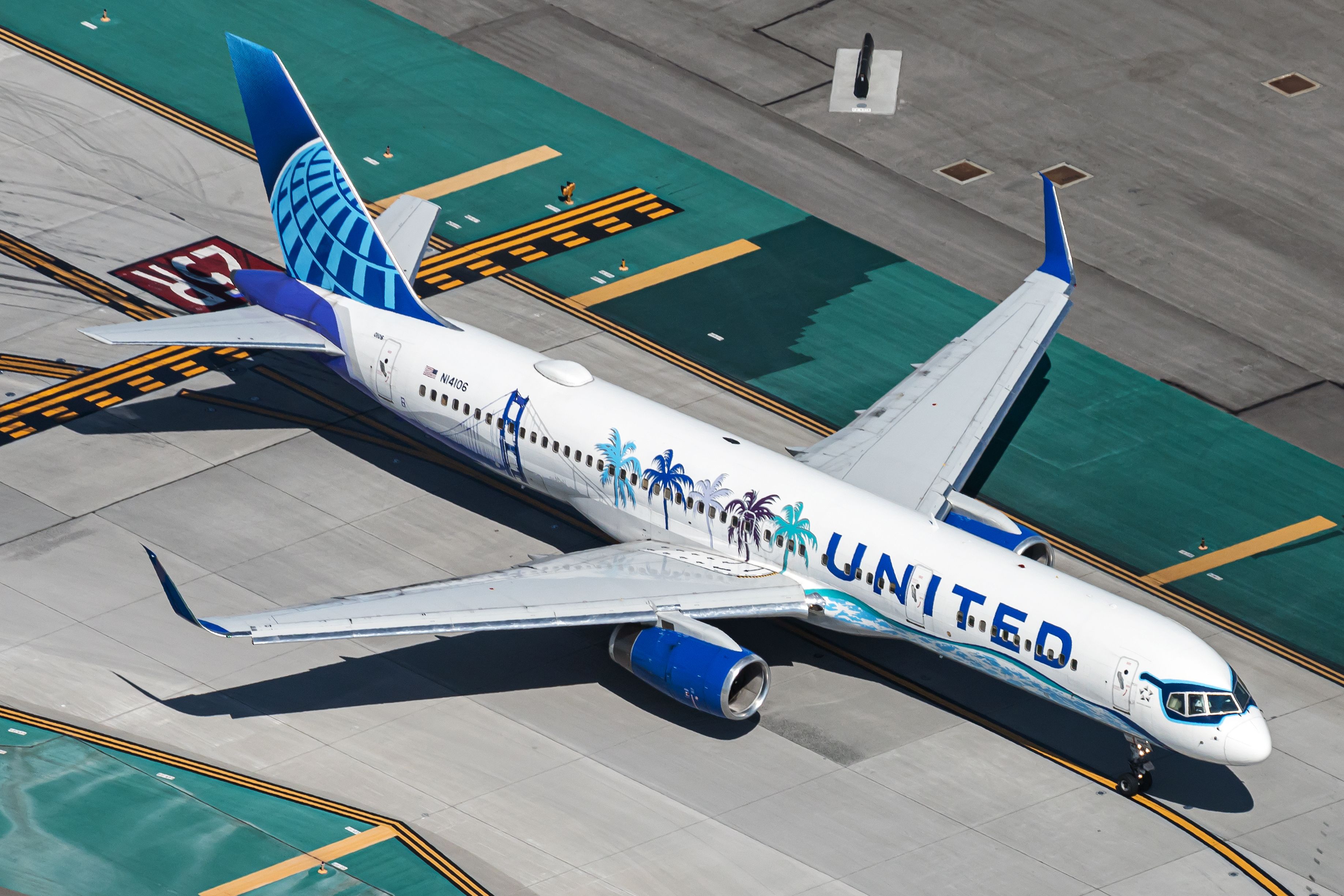 United Airlines Repaints Pair Of Boeing 757s With 'Her Art Here' Liveries
