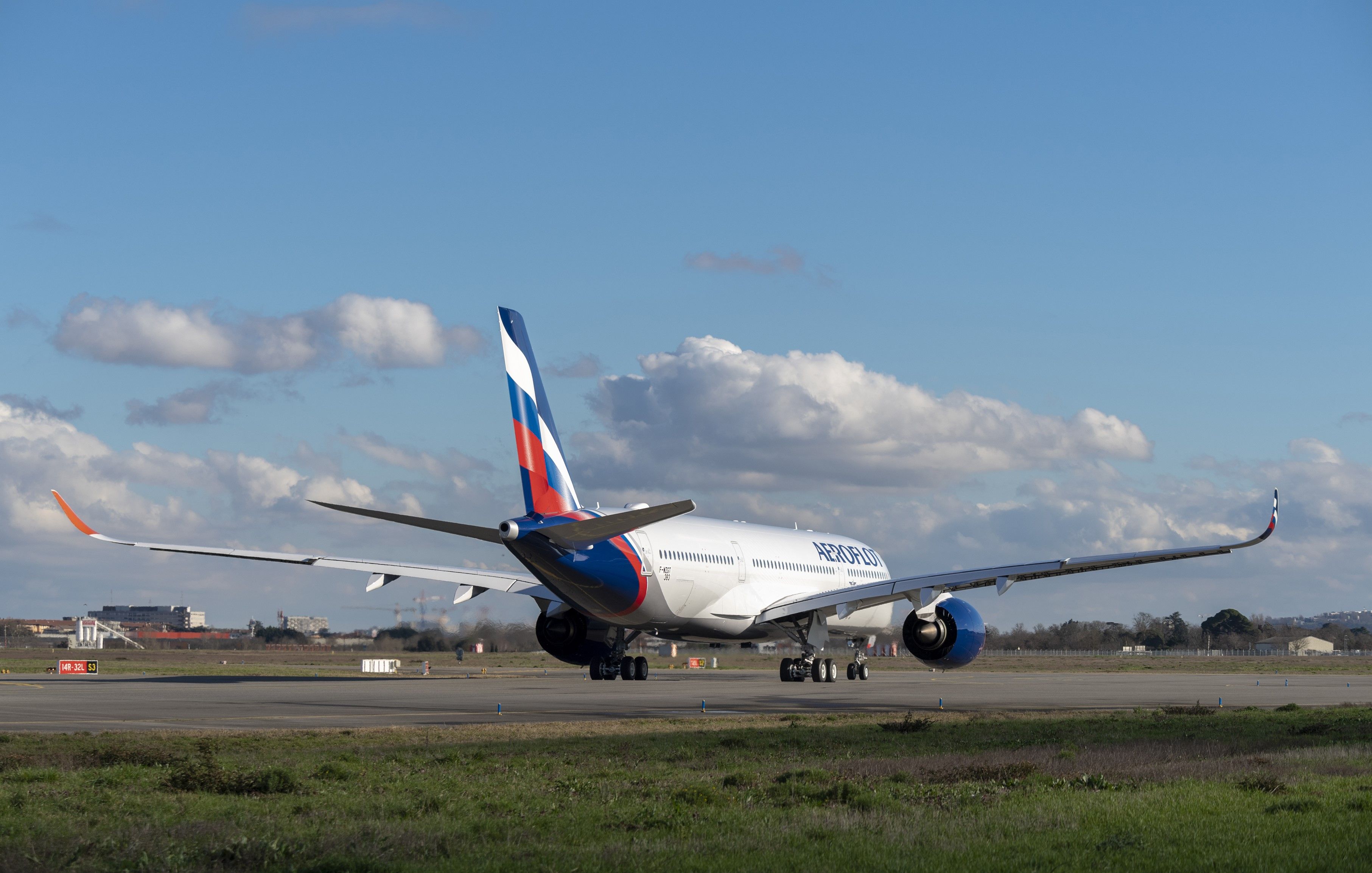 Bermuda Suspends Licences Of Over Half Of Russia's Airline Fleet