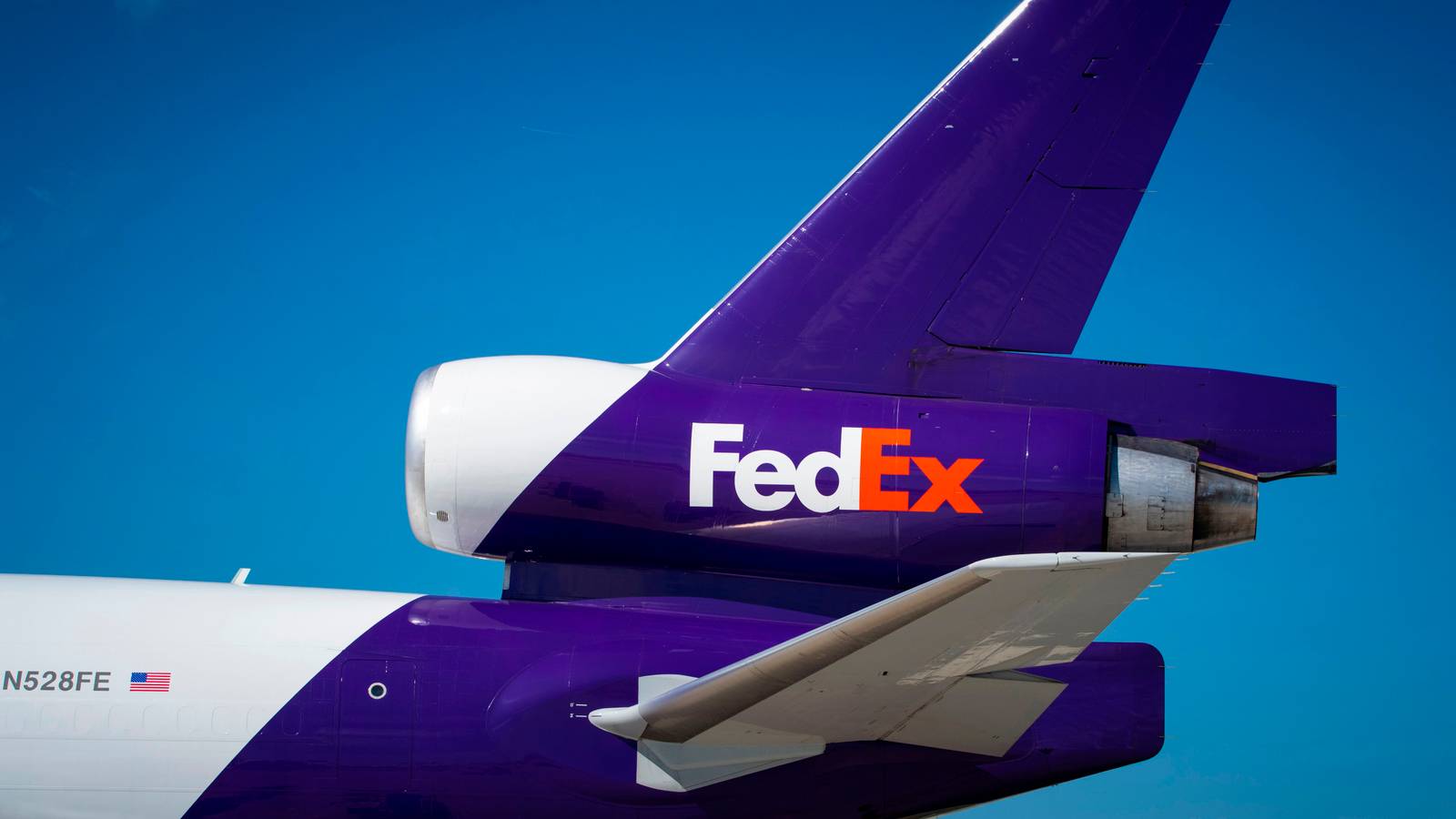 FedEx MD-11 Issues Mayday Call Over Sydney