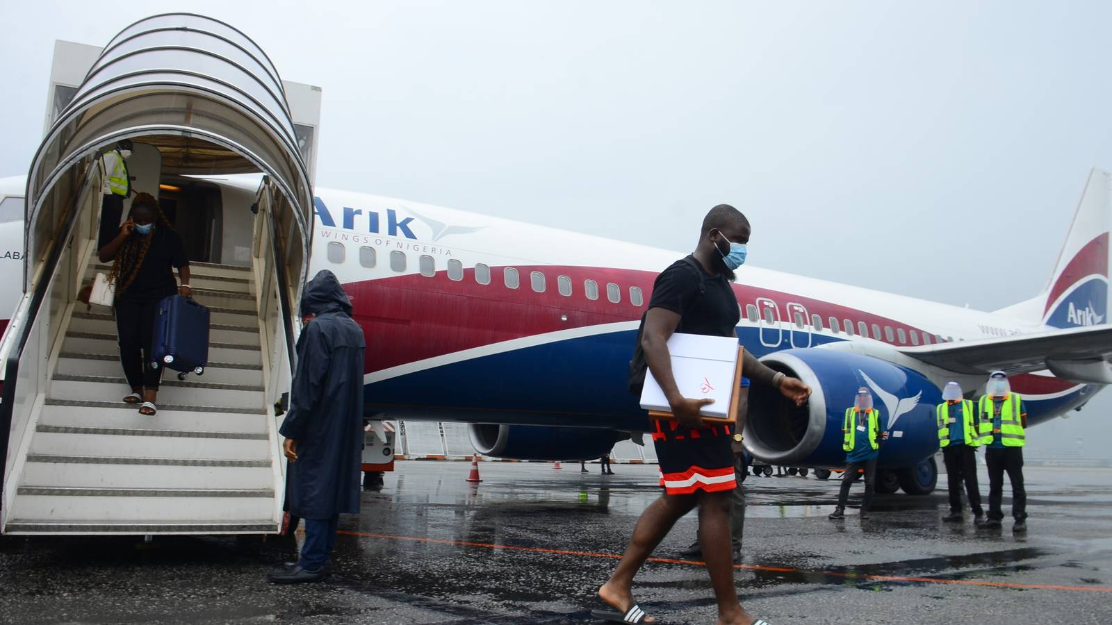 2 Nigerian Immigration Officials Sanctioned For Extorting 14-Year-Old Girl