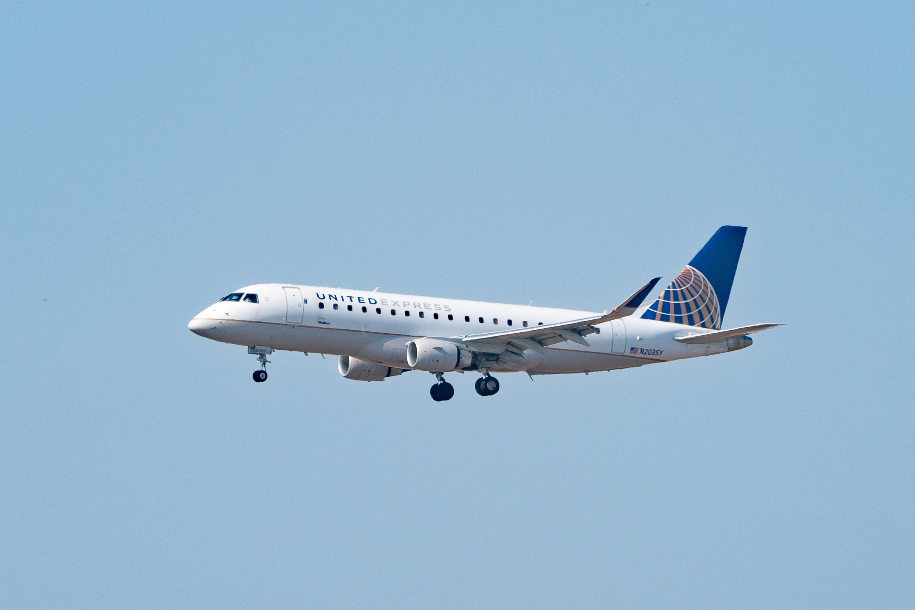US DOT Blocks SkyWest From Suspending Flights To 29 Cities Over Pilot Shortages