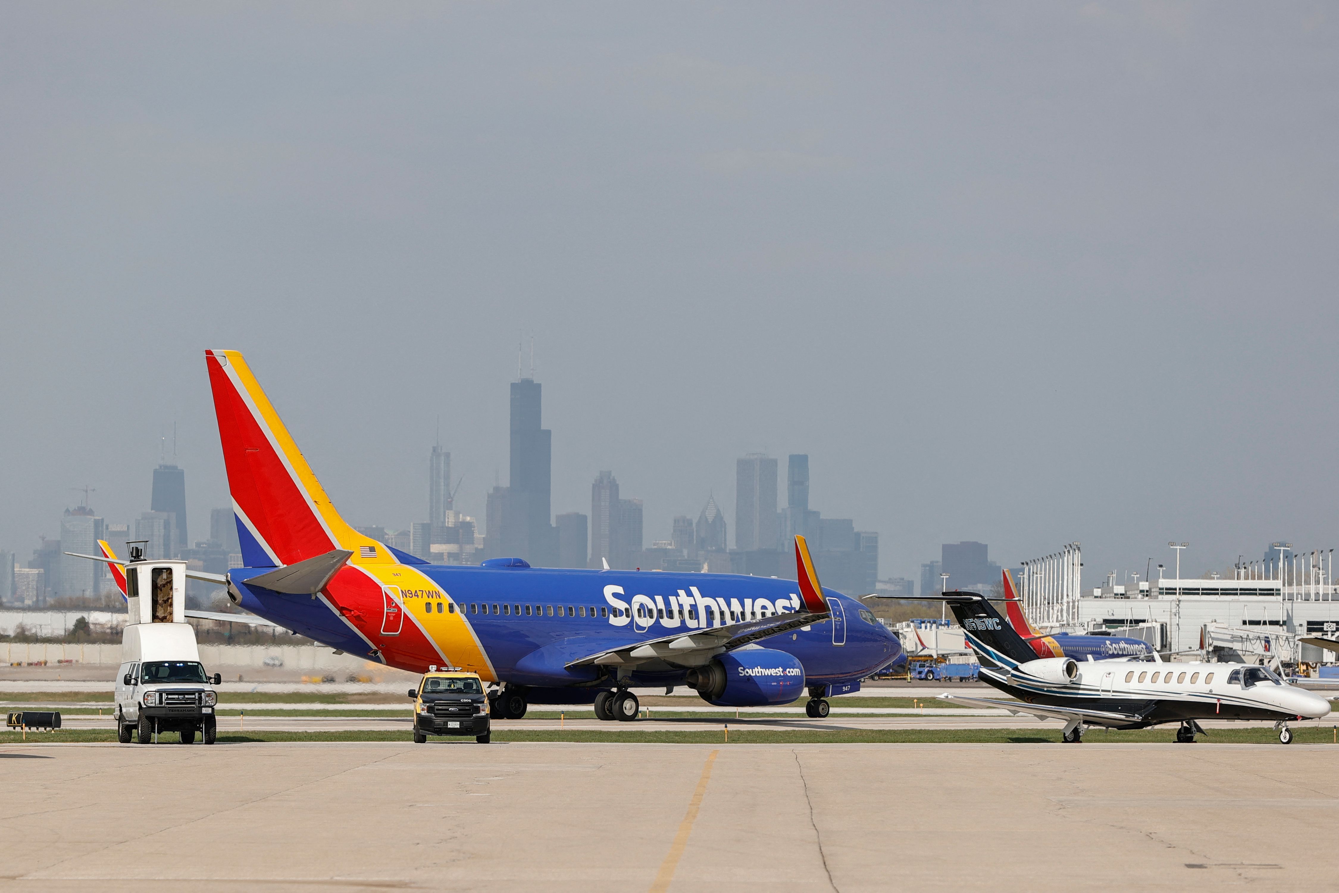 Trespasser Runs Onto The Runway At Chicago Midway Airport