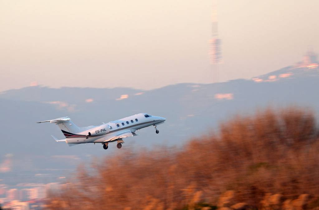 Light Business Jets: A Brief Guide To The Embraer Phenom Series