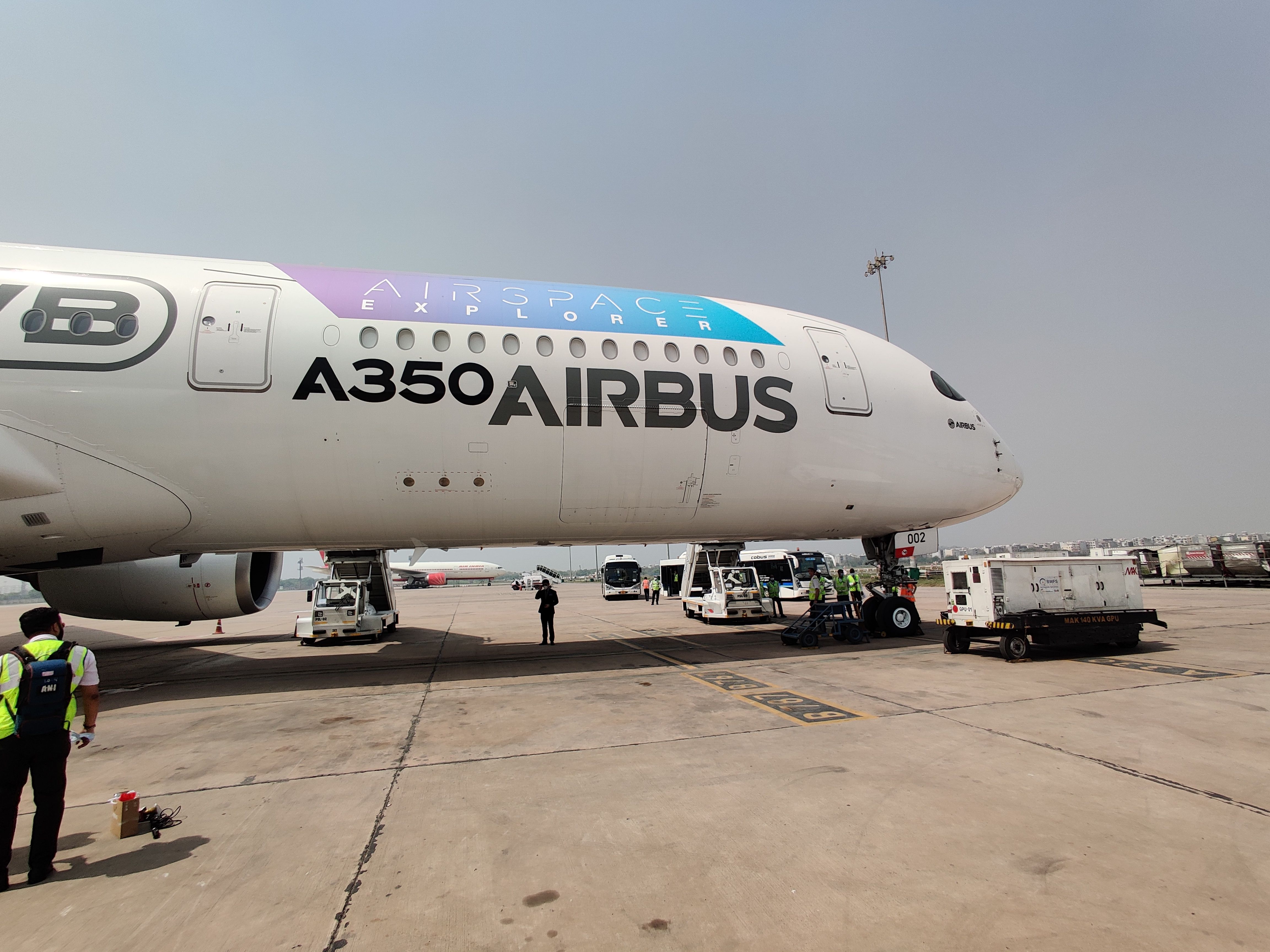 Photo Tour: Onboard Airbus’ A350 Demonstrator