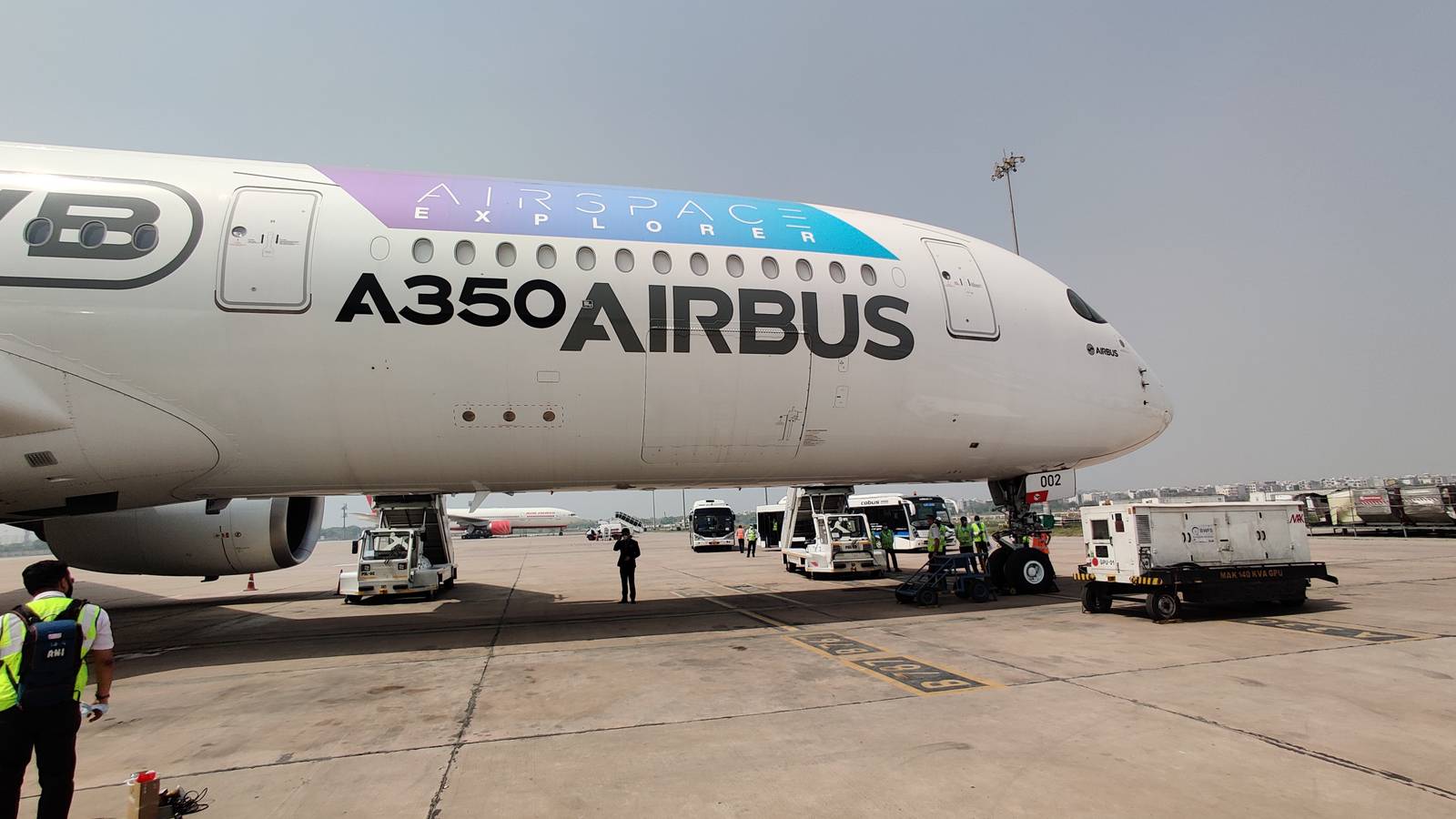 Photo Tour: Onboard Airbus’ A350 Demonstrator