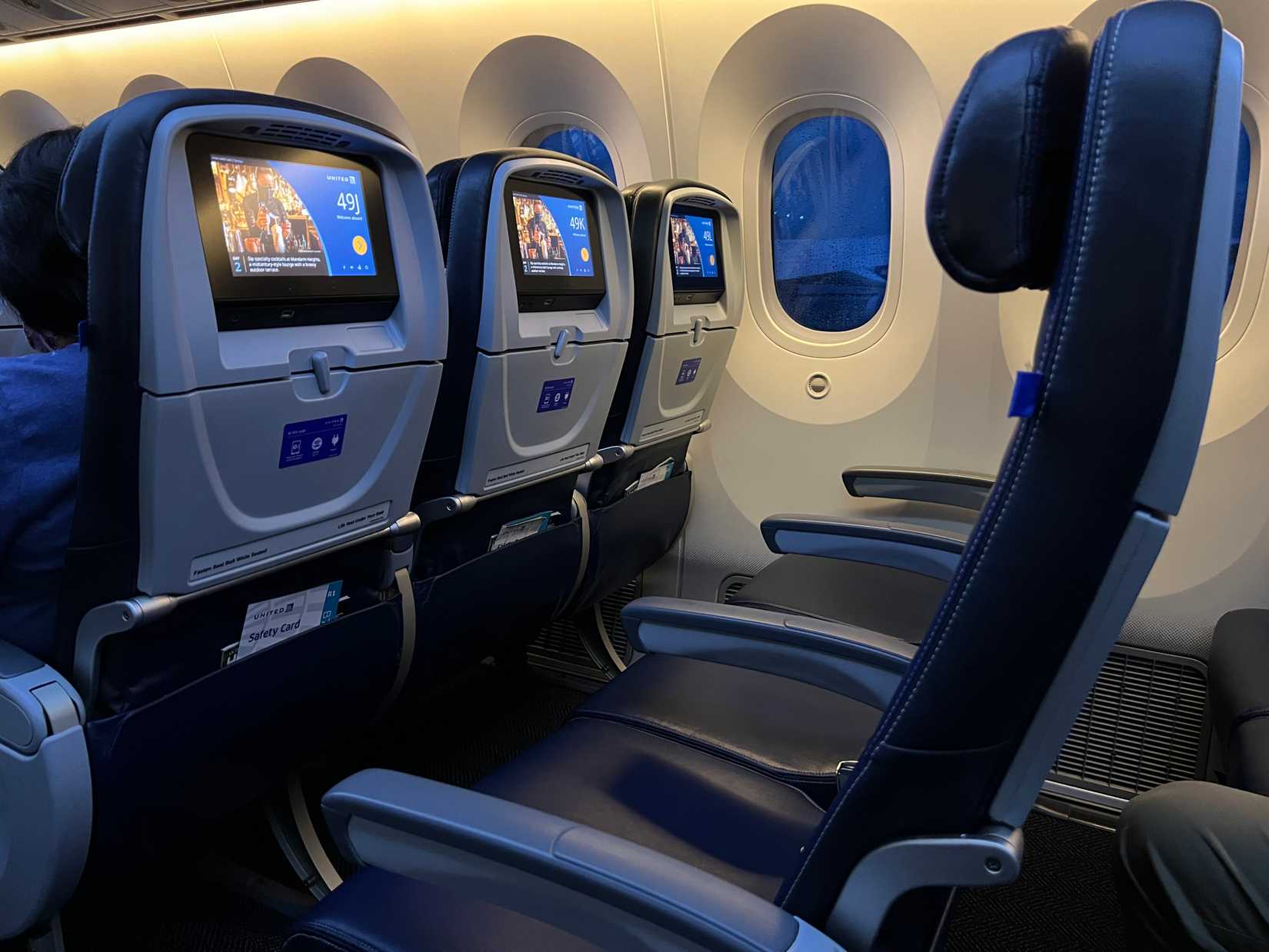 Eight-Abreast: A Look At Japan Airlines' Trend-Defying Boeing 787