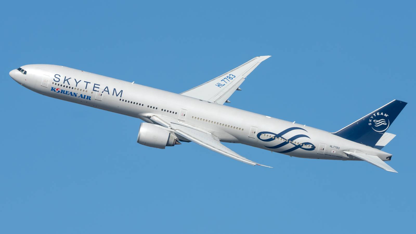 Airlines Are Having Trouble Refueling In Moscow Amid Sanctions