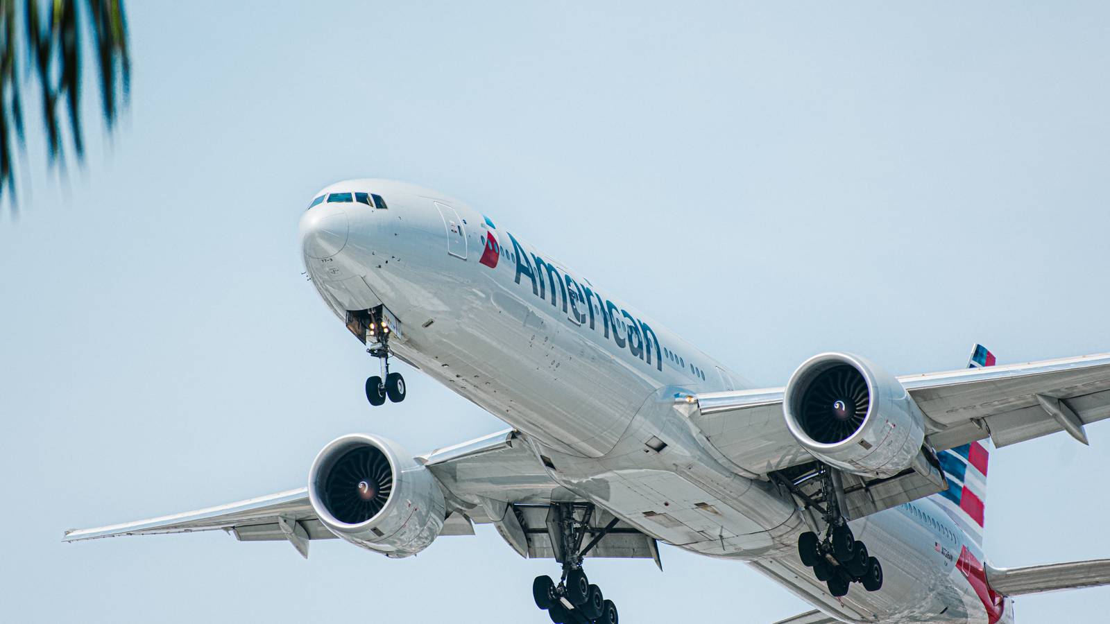 98% Of American Airlines Engineers At London Heathrow Have Voted To Strike