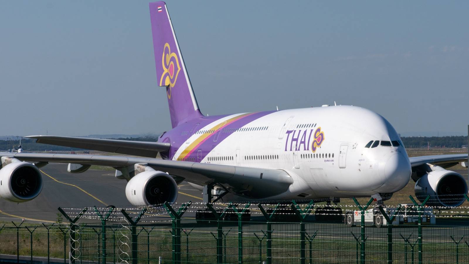 Thai Airways Will Auction Aircraft Seats For $1,000 Tomorrow