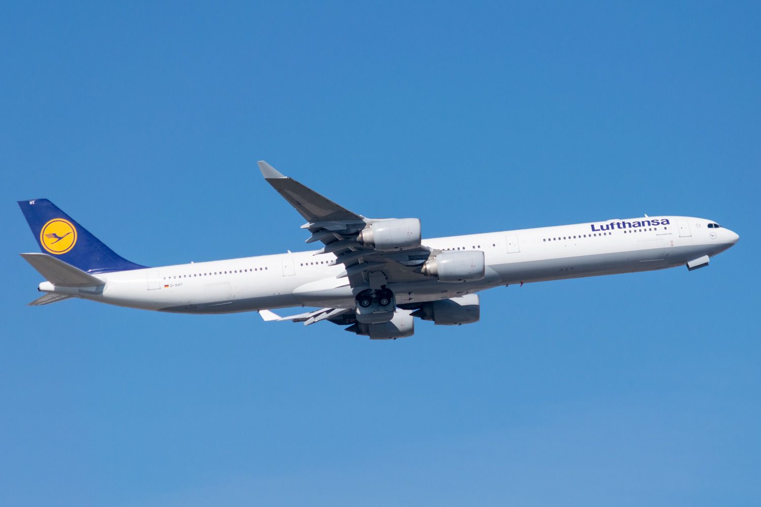 Woken From Deep Sleep: Lufthansa Resumes Airbus A340-600 Flights