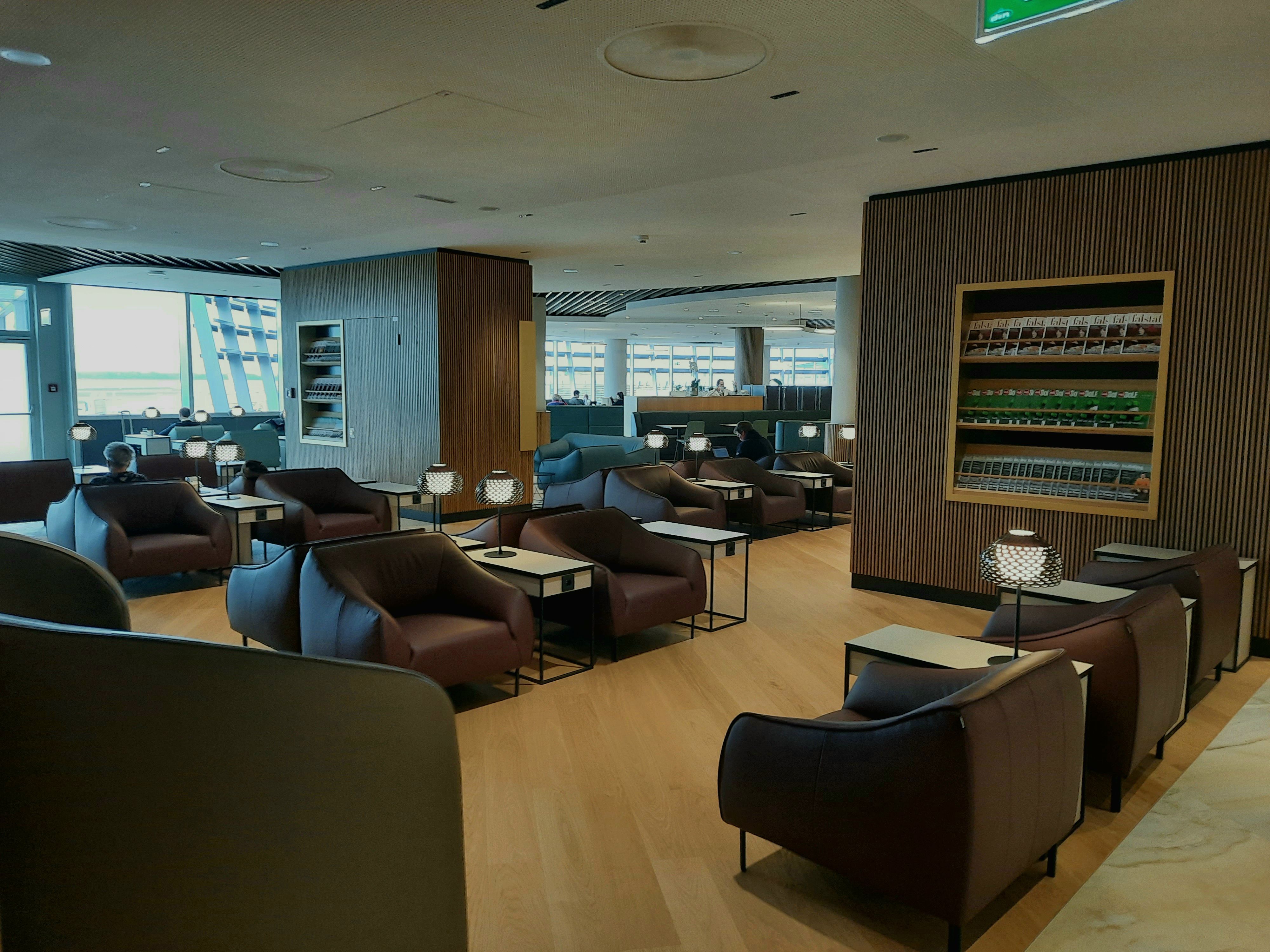 Review: A Visit To Vienna International Airport's New 'Vienna Lounge'