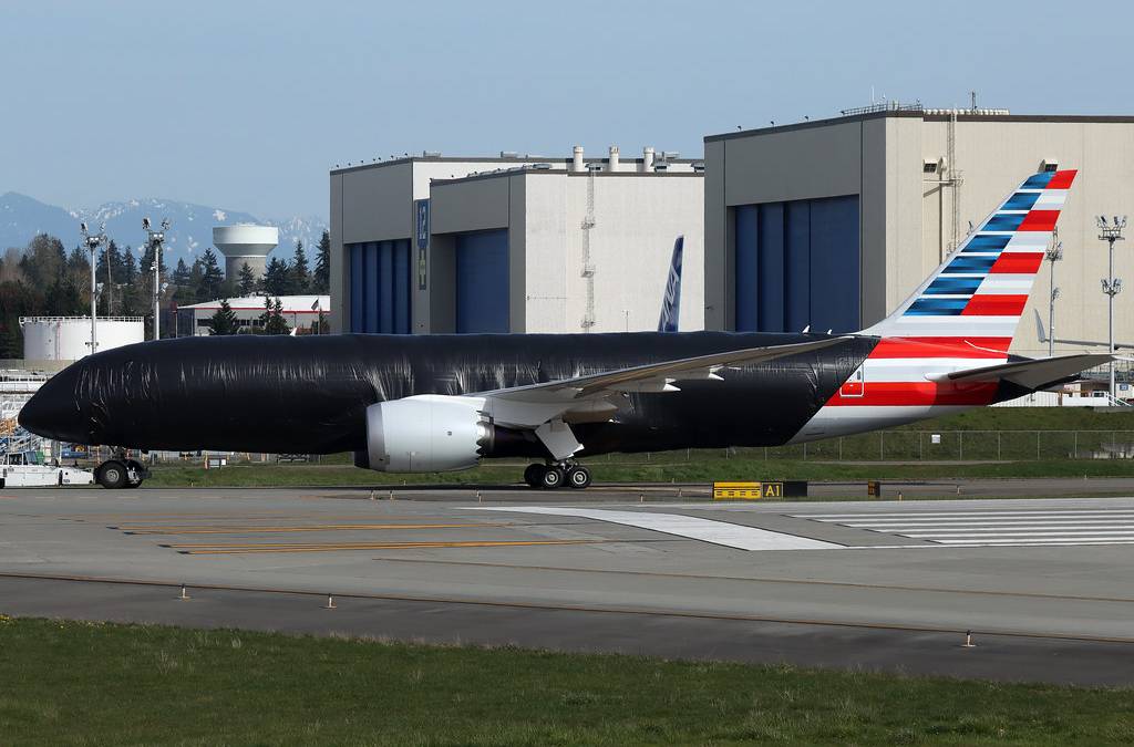 Here's Why An American Airlines Boeing 787 Was Spotted Wrapped In Black Plastic