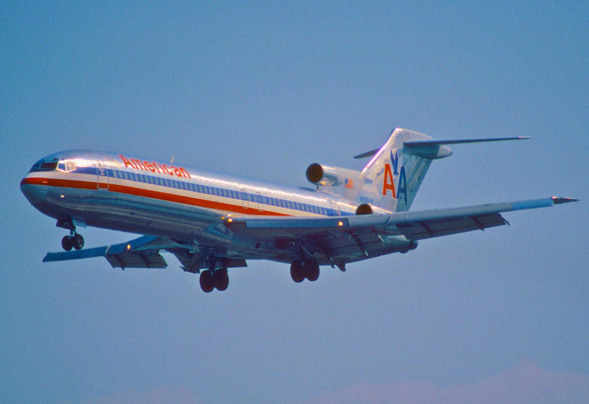 Disastrous Overrun: The Story Of American Airlines Flight 625