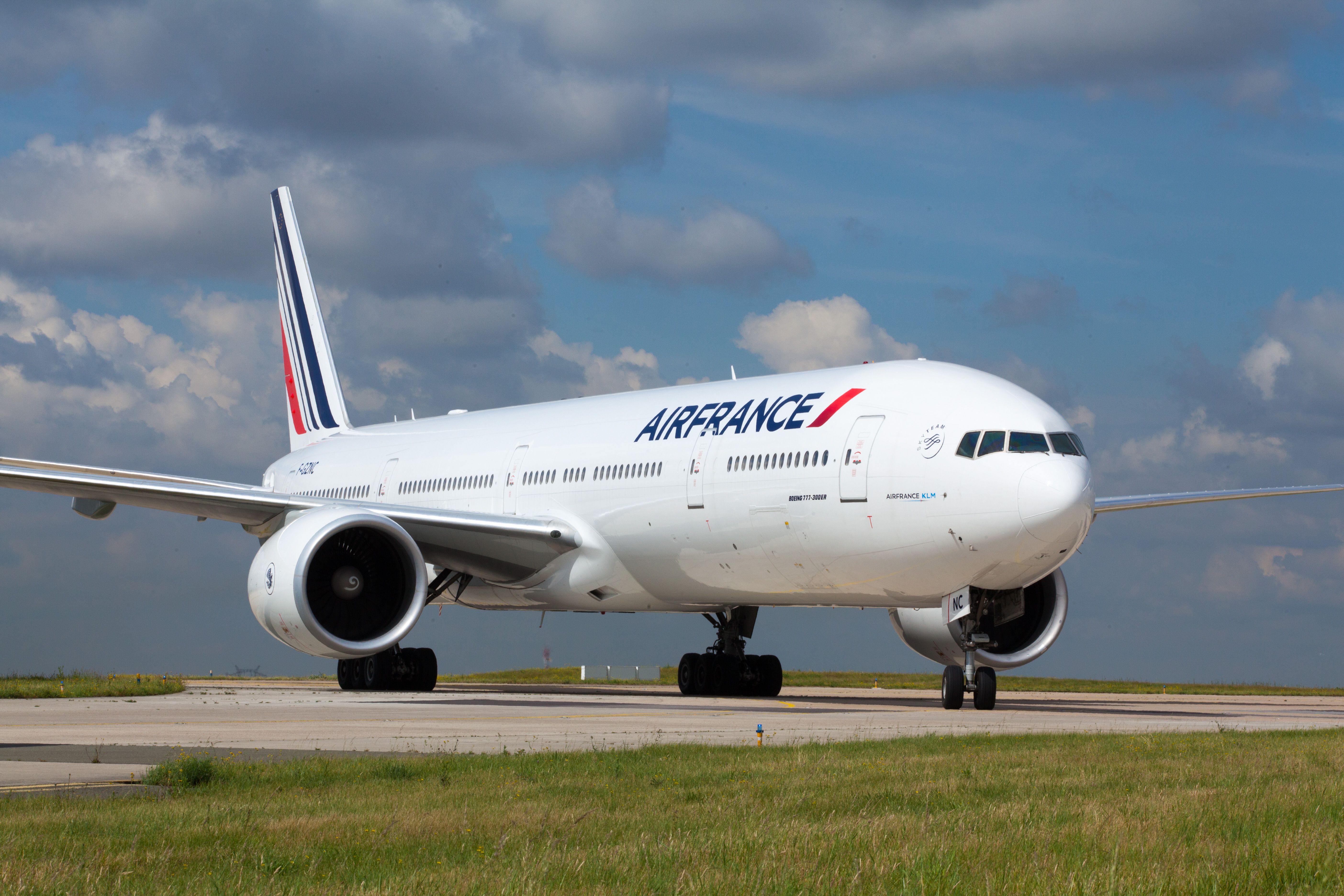 Air France Plans 430 Mile Domestic Boeing 777 Flight To Nice