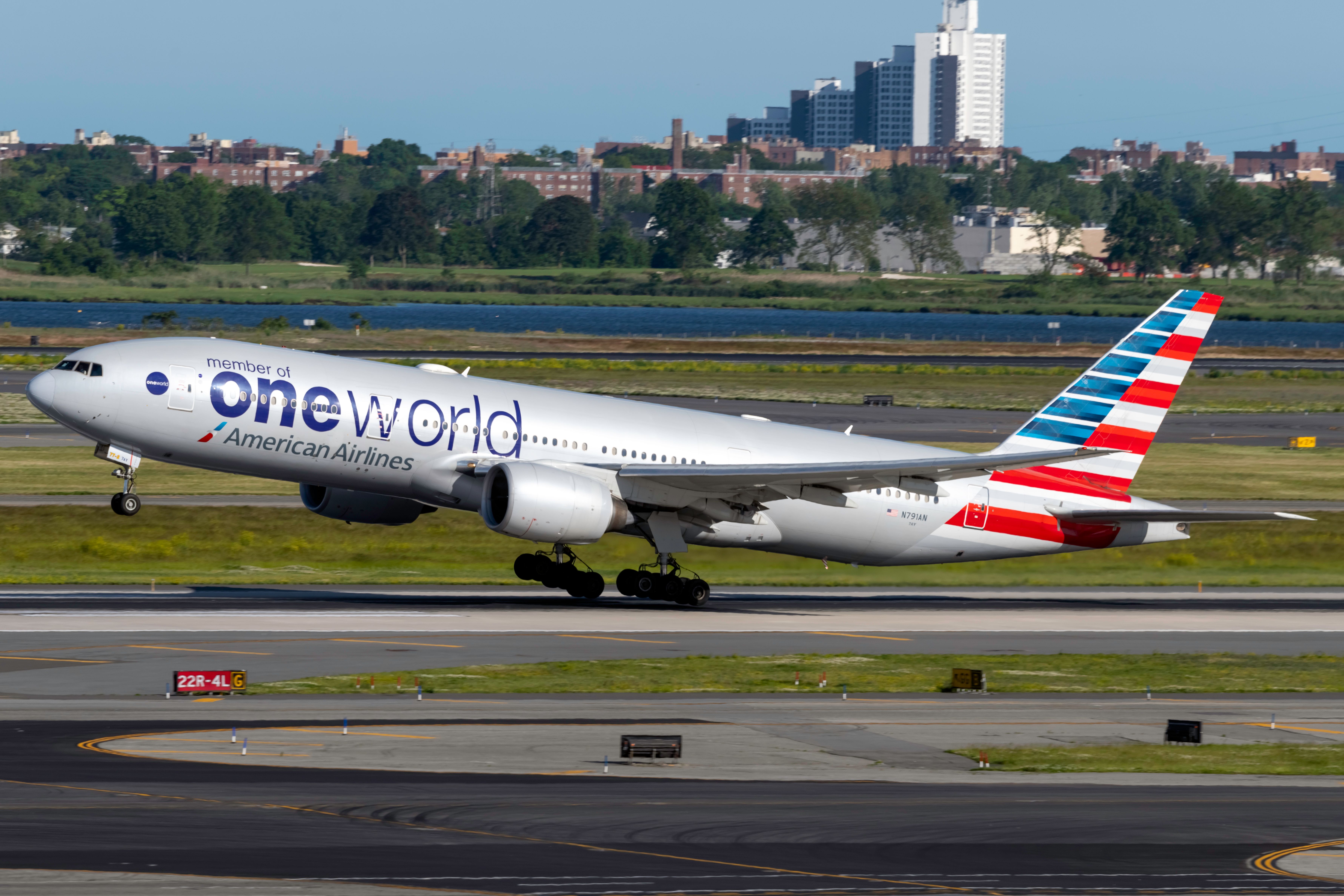 Mystery: Lost UK-US American Airlines Bags End Up In Hamburg