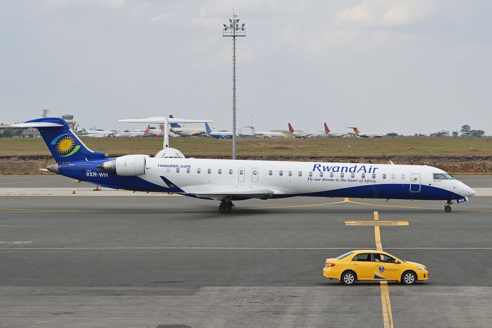 Entebbe's Main Runway Closed After Rwandair CRJ Incident