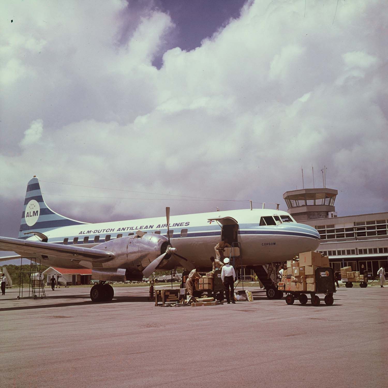 Caribbean Connector: The Story Of ALM Antillean Airlines