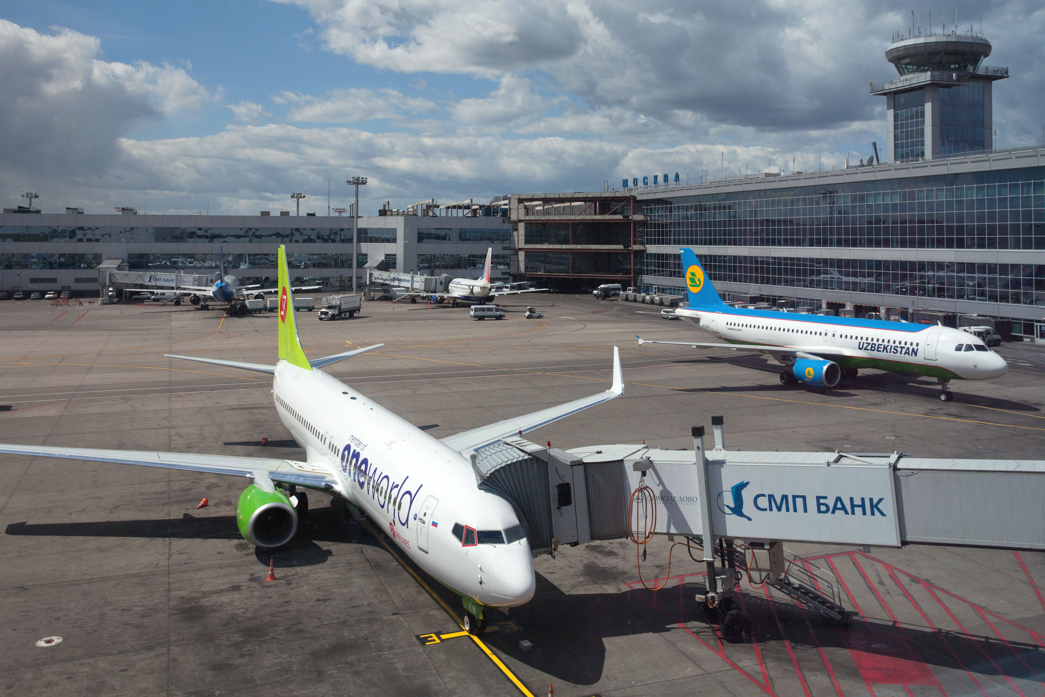 Russia's S7 Airlines Temporarily Leaves The oneworld Alliance