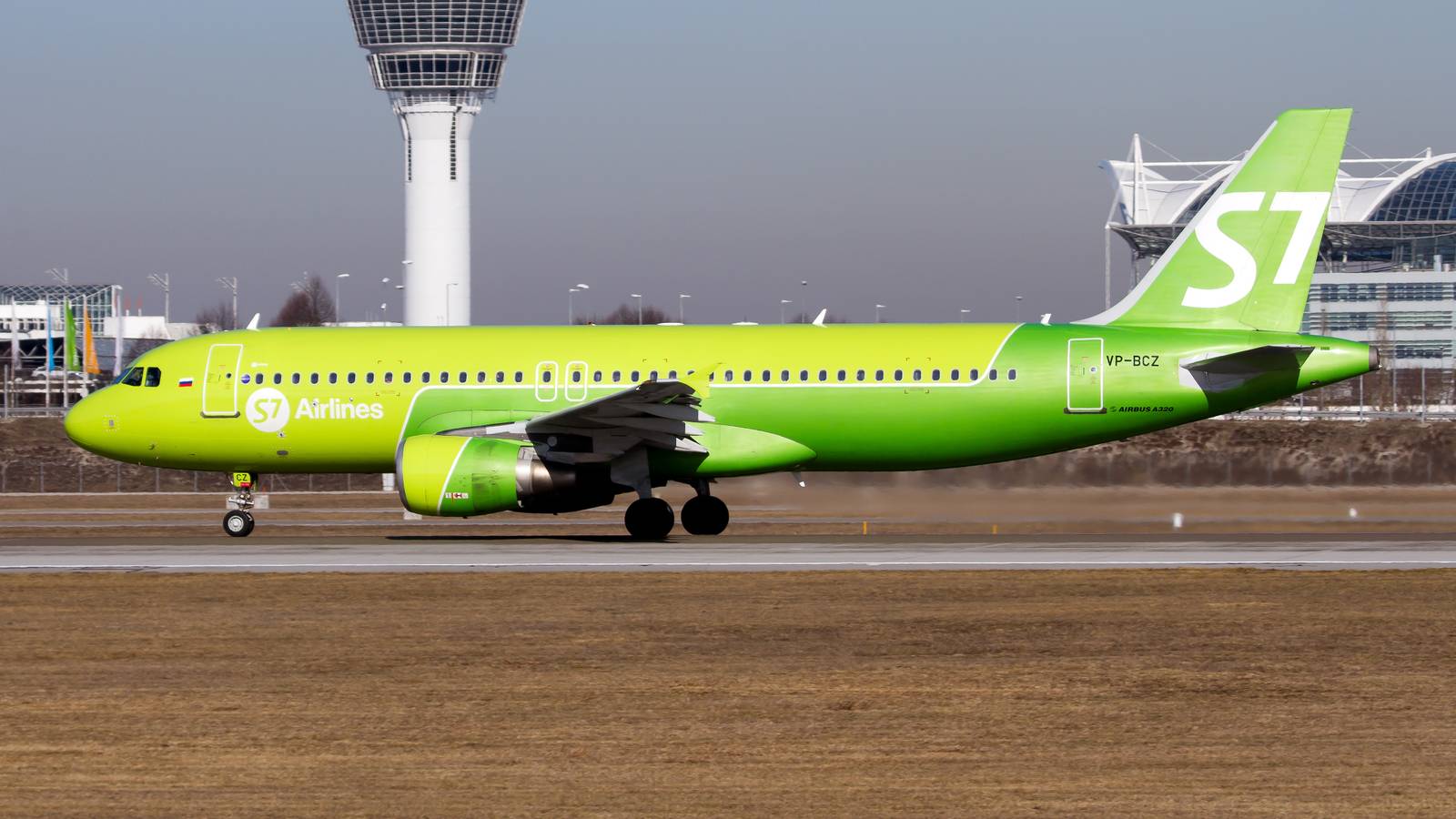 21 ALC Aircraft Remain In Russia Despite Canceled Leases