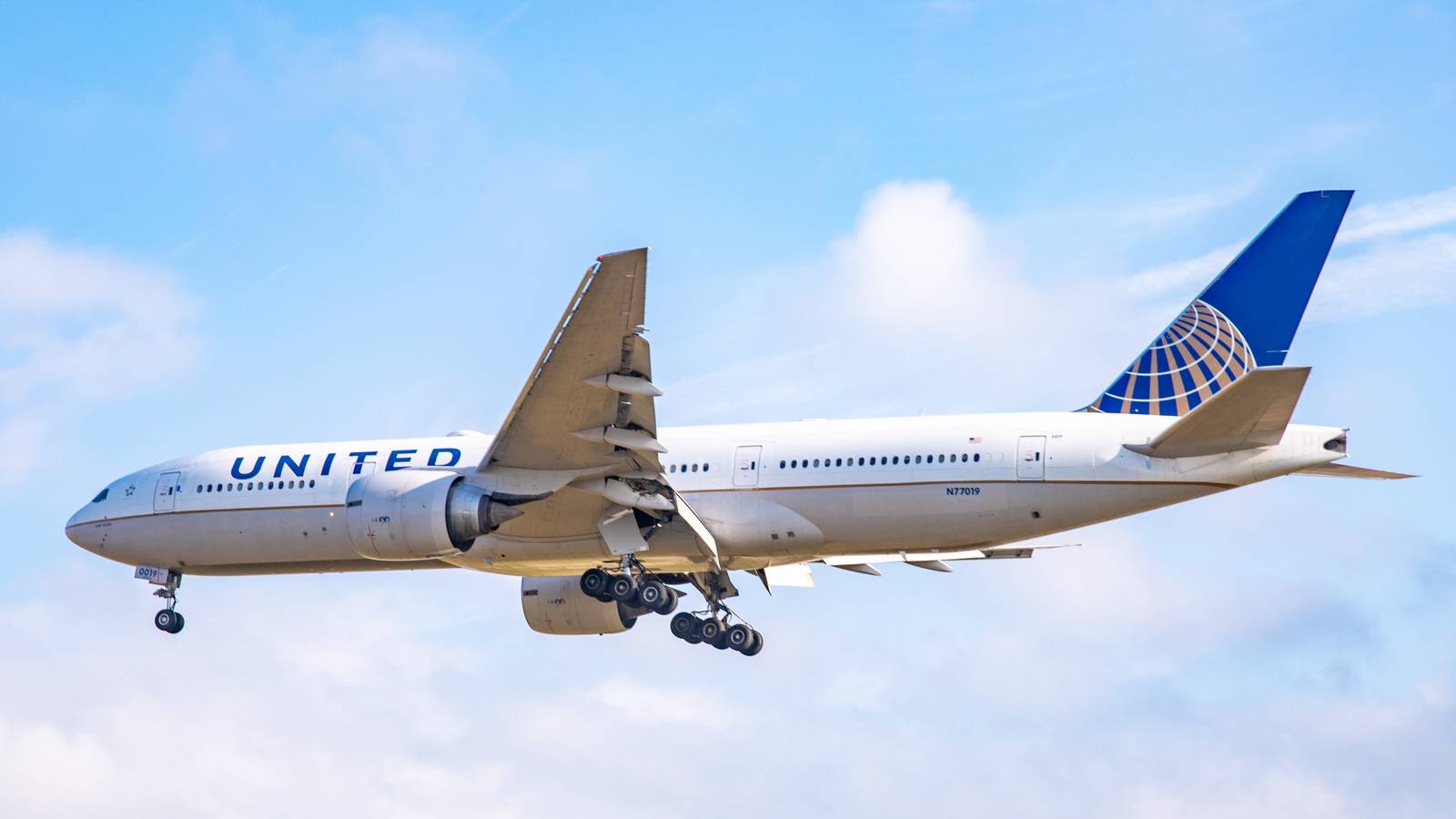 United Airlines Won't Fly Grounded Boeing 777s Before May