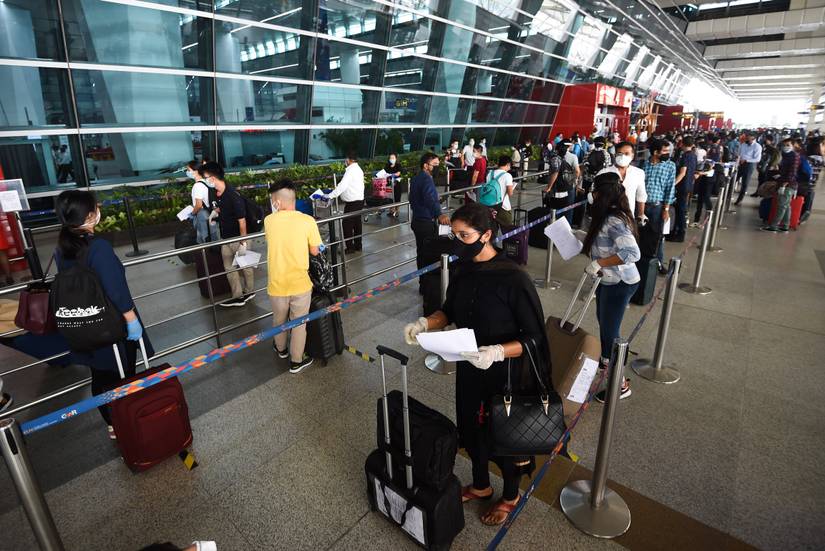 Delhi Queue Indian Parliamentary Committee Recommends Biometrics To Cut Airport Queues