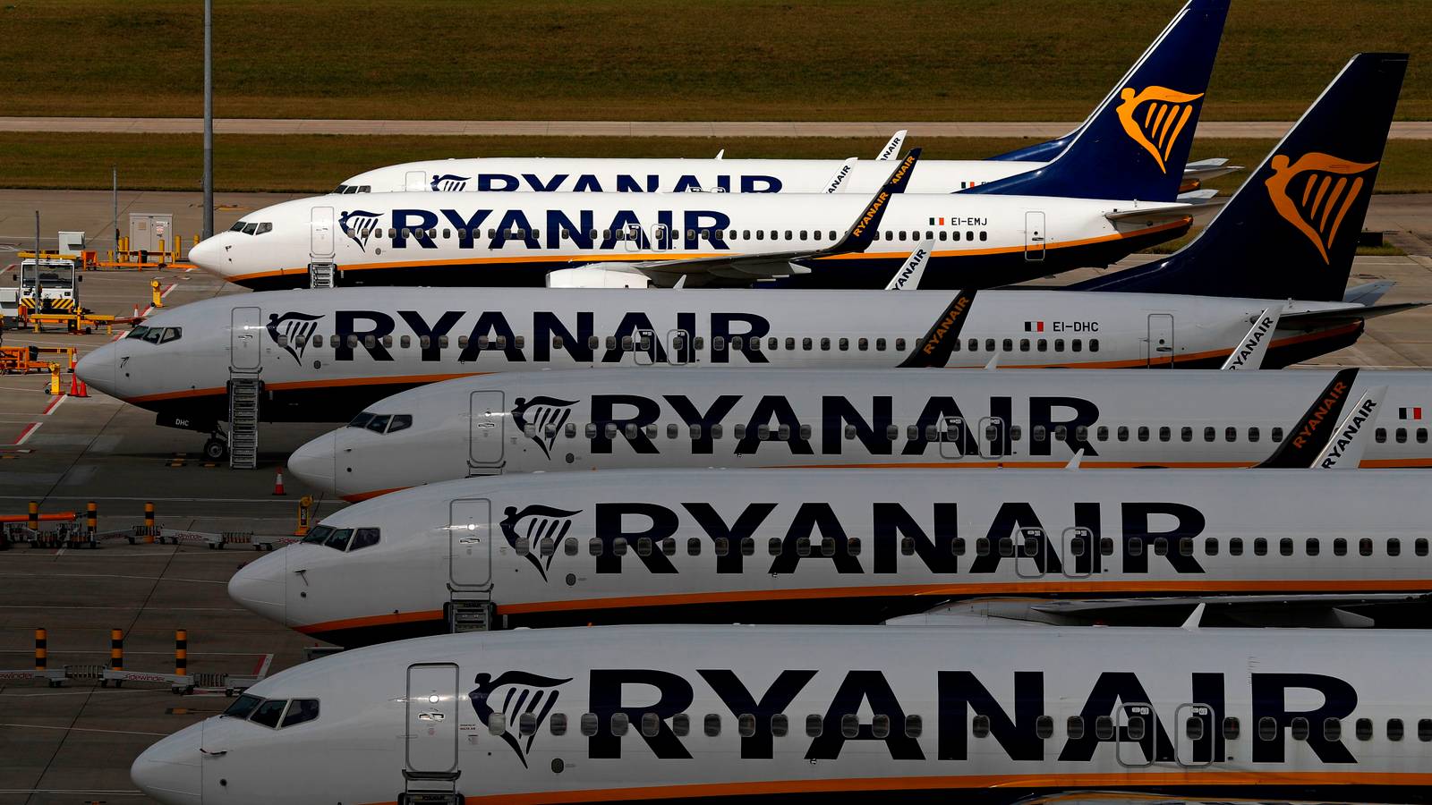 How Ryanair Uses Secondary Airports To Compete With Croatia Airlines