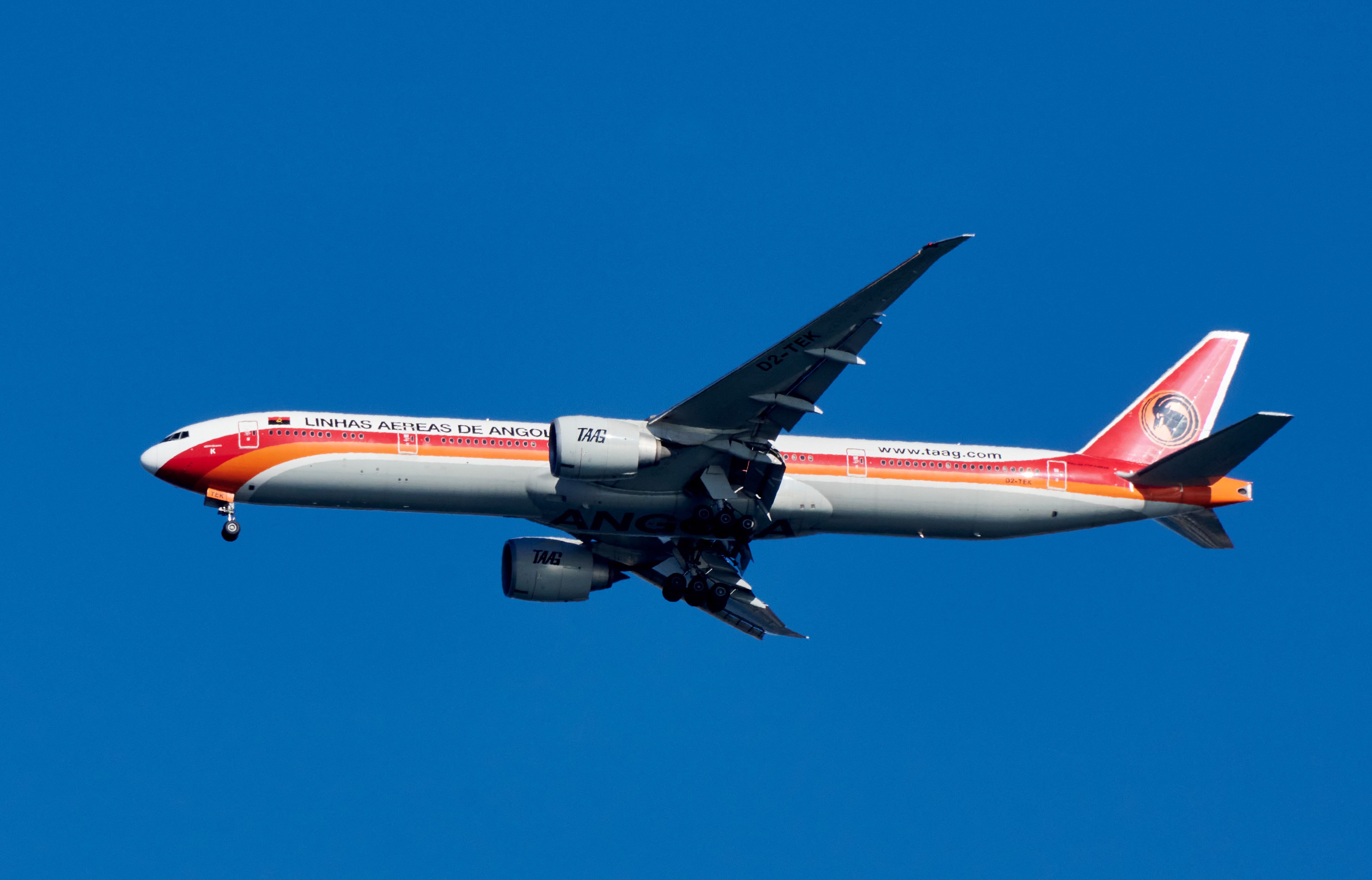 A Brief History Of TAAG Angola Airlines