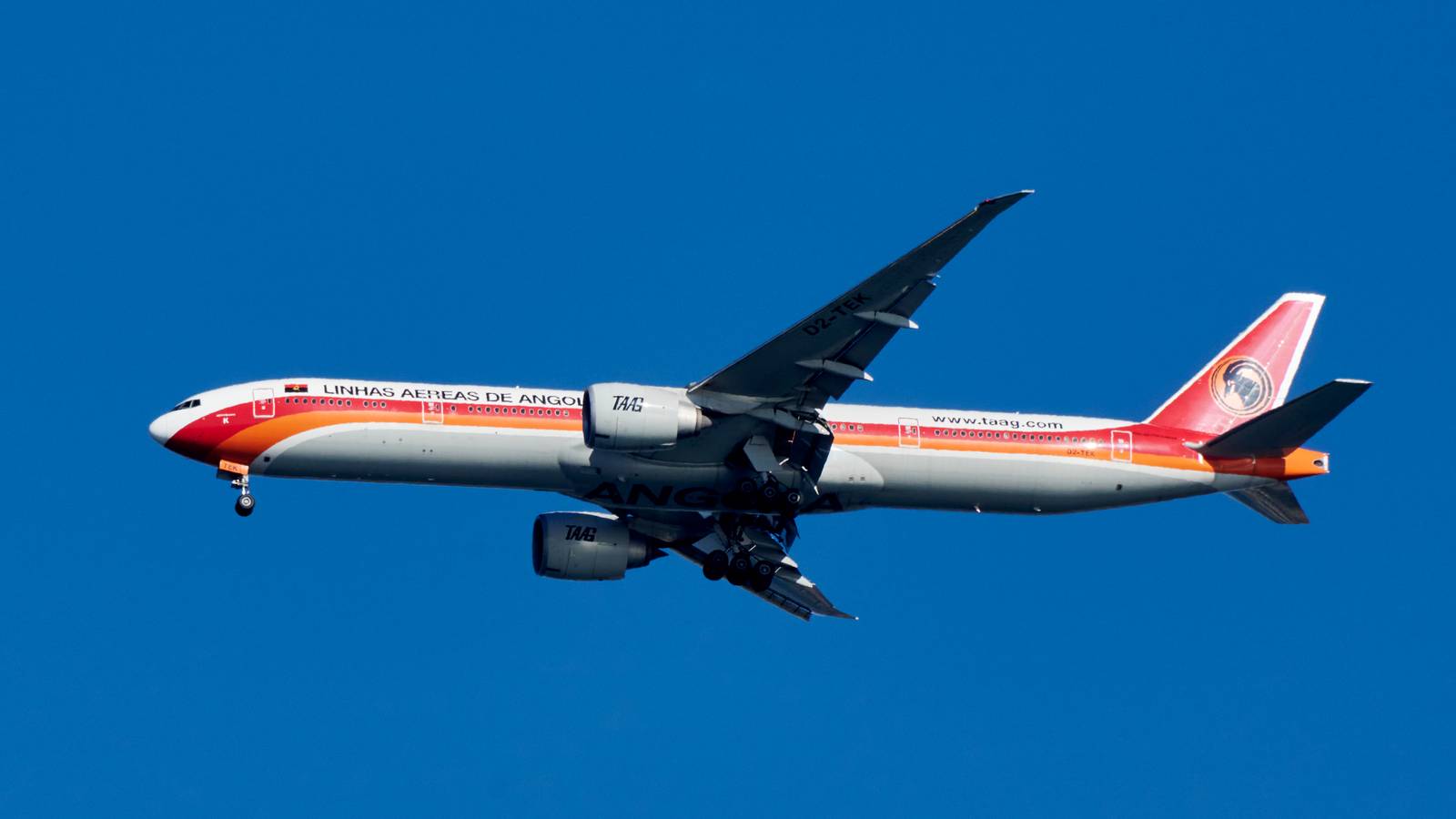 A Brief History Of TAAG Angola Airlines