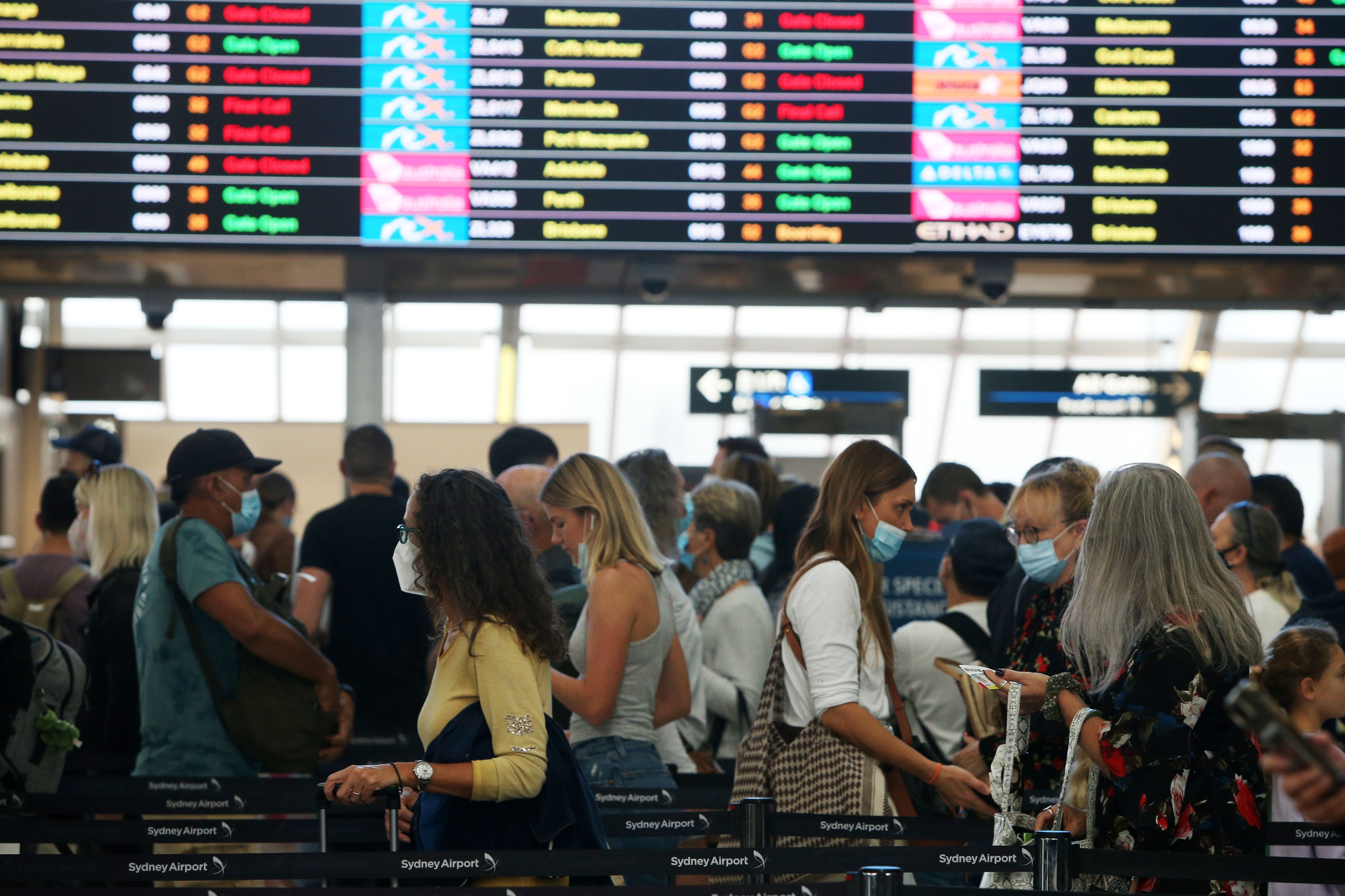Queues Shorten At Australia's Airports On Easter Sunday