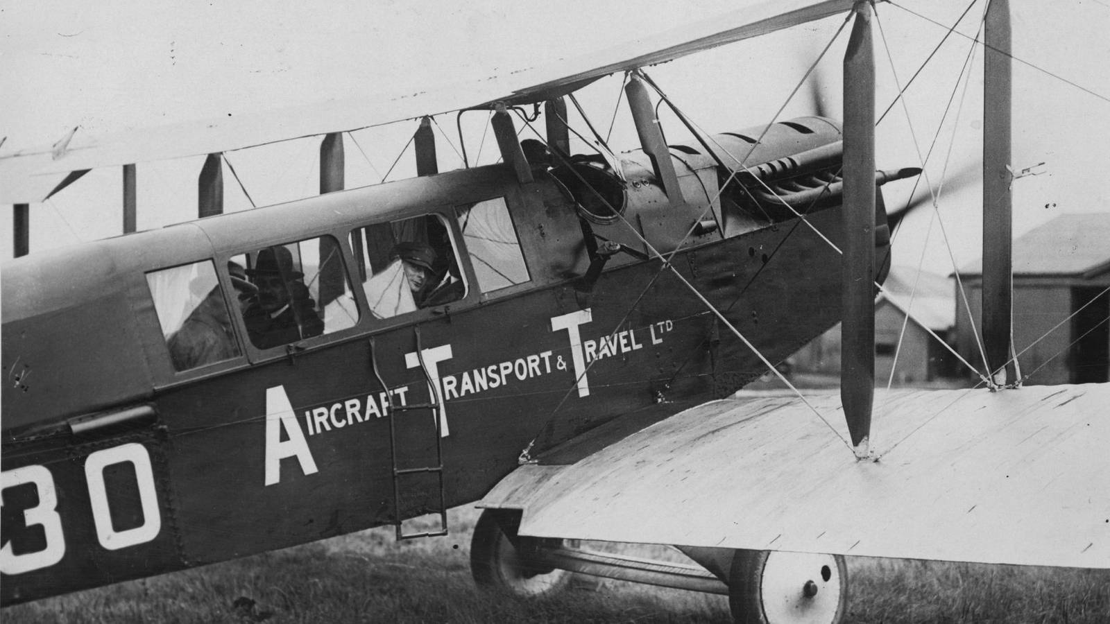 Croydon's Predecessor: The Story Of The Forgotten Hounslow Heath Aerodrome