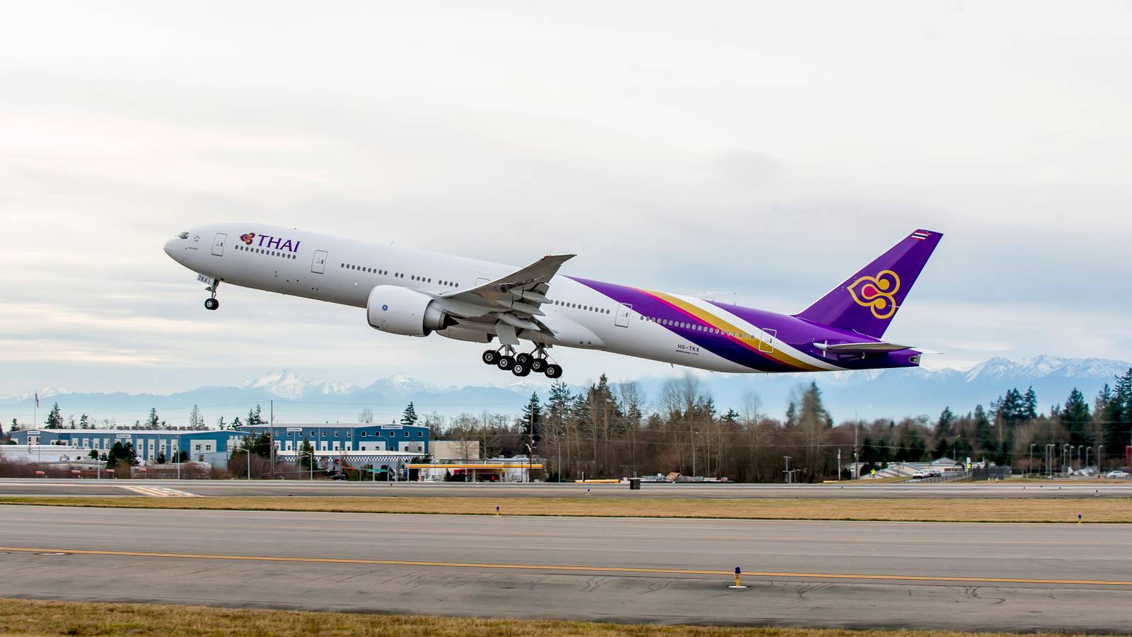 Thai Airways Takes Delivery Of 2 Boeing 777s On The Same Day