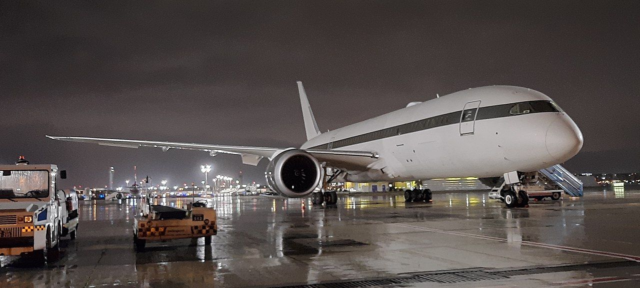 US To Seize 2 Roman Abramovich Private Planes Including 787 Dreamliner