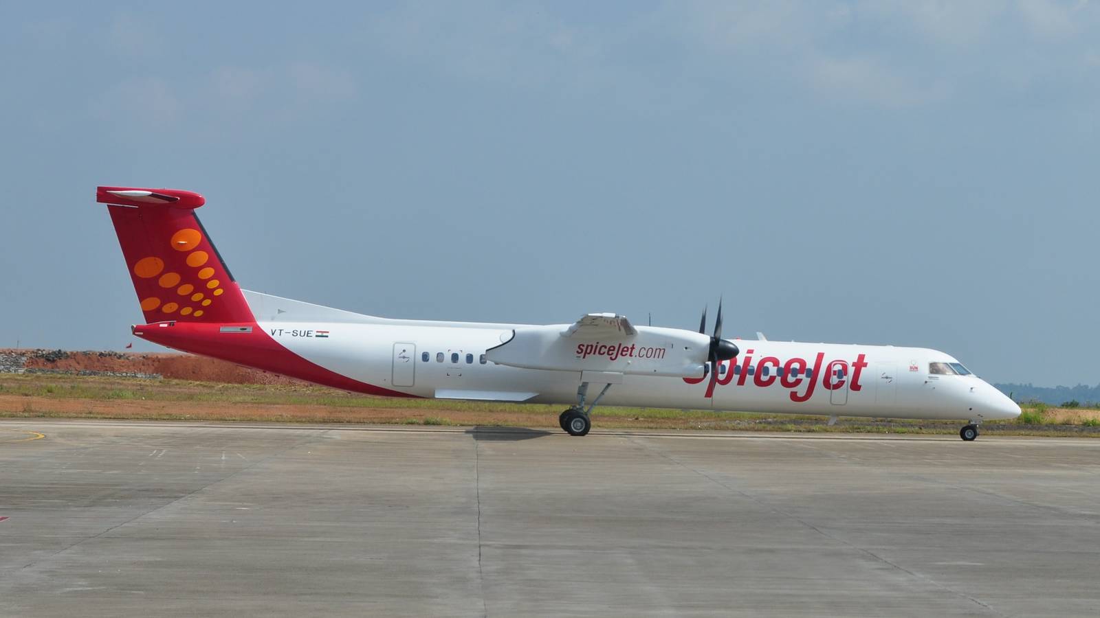 Smoke In The Cabin Forces SpiceJet Q400 To Turn Back